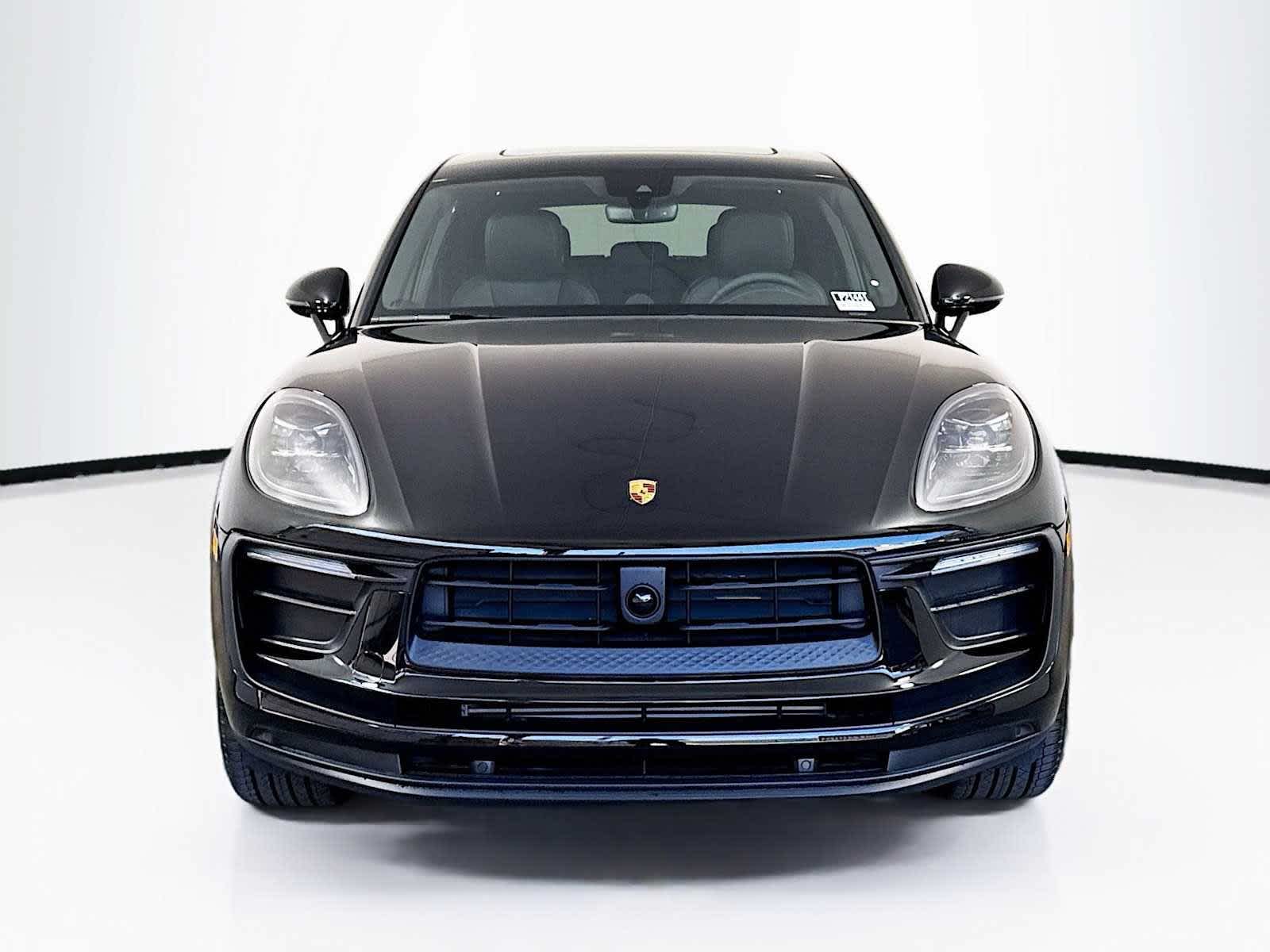Thumbnail: 2025 Porsche Macan - 6