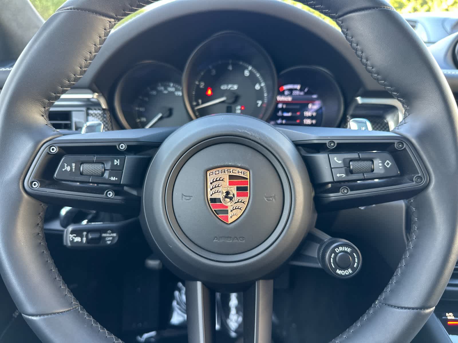 Thumbnail: 2025 Porsche Macan - 26