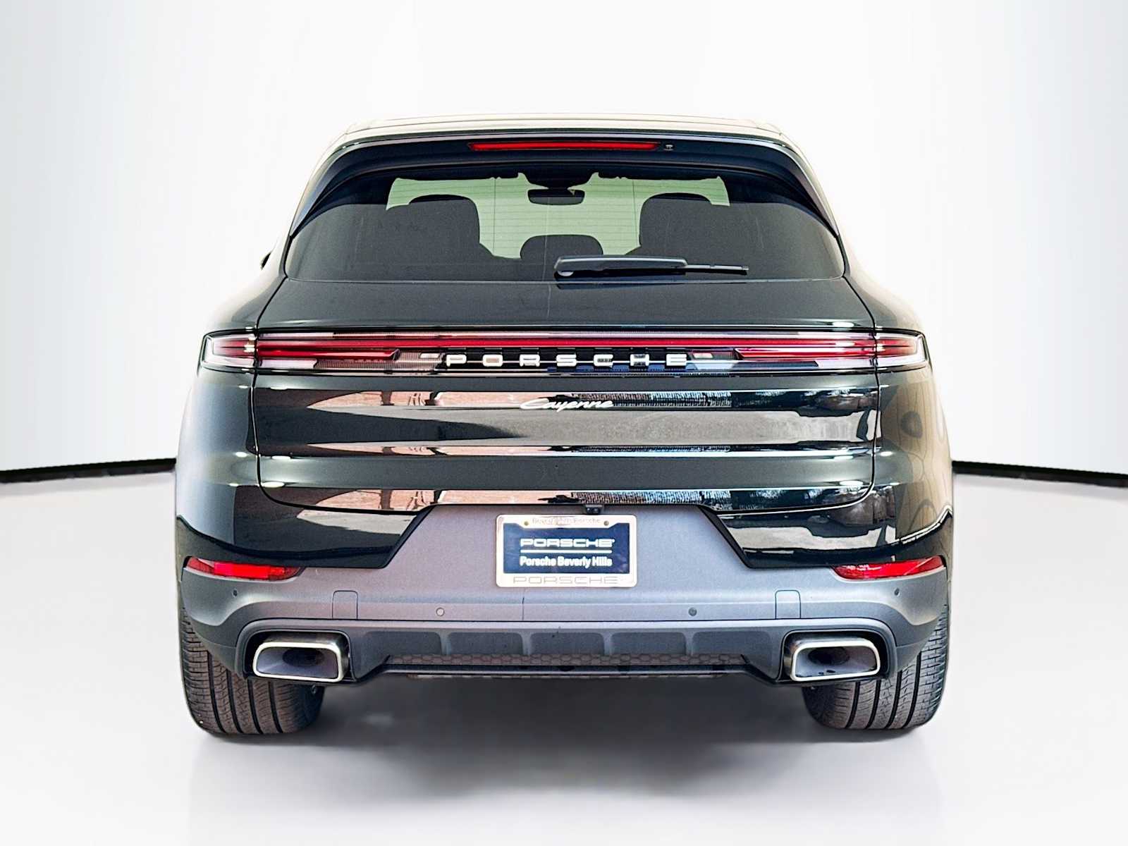 Thumbnail: 2026 Porsche Cayenne - 10
