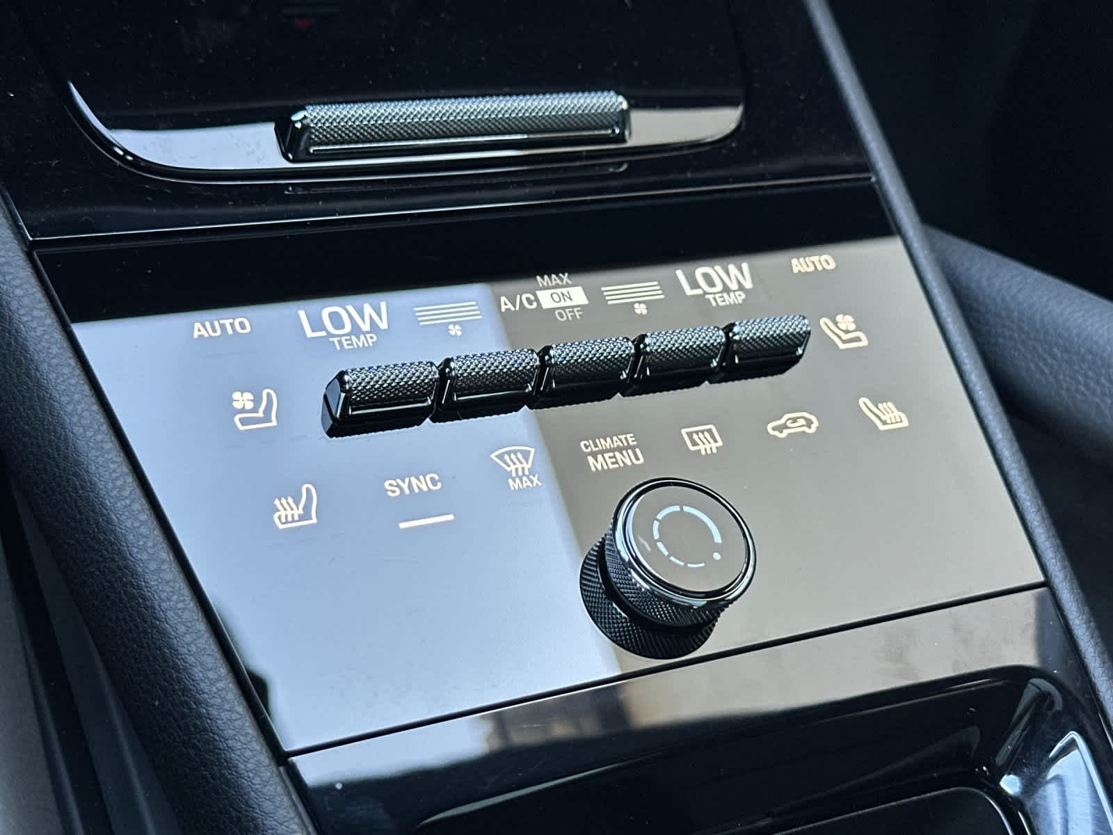 Thumbnail: 2026 Porsche Cayenne - 24