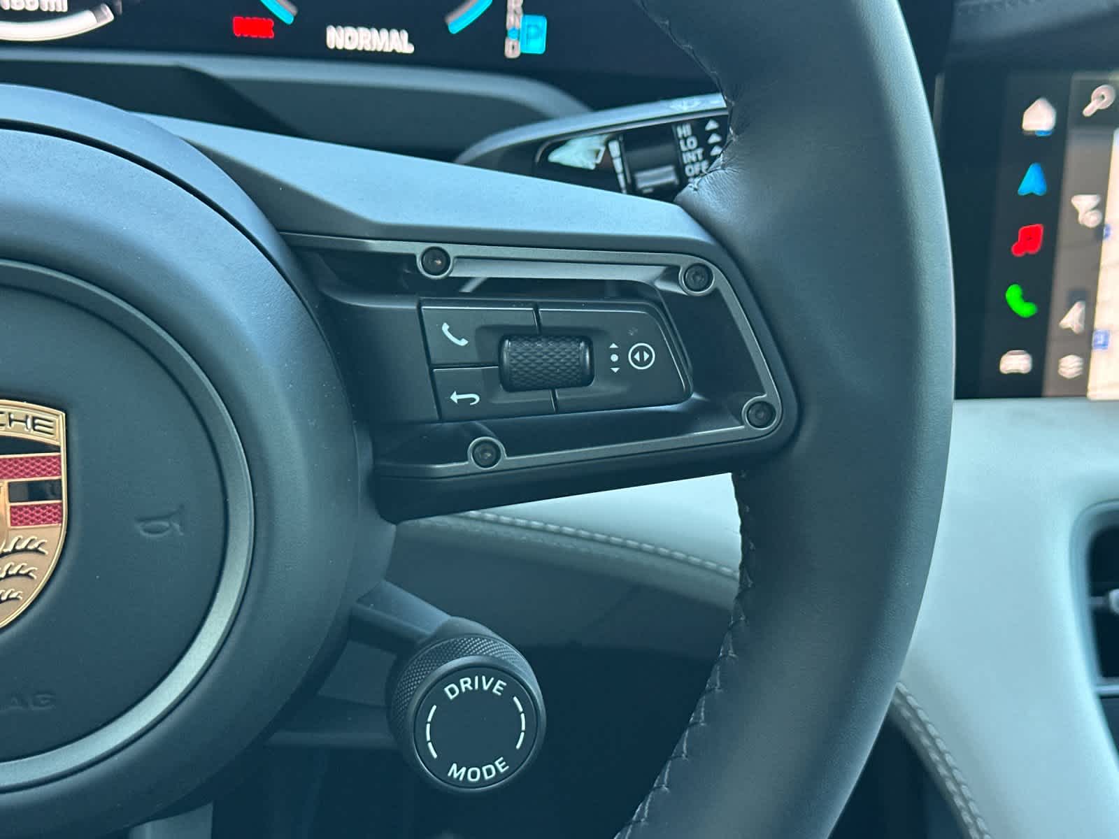 Thumbnail: 2026 Porsche Taycan - 28