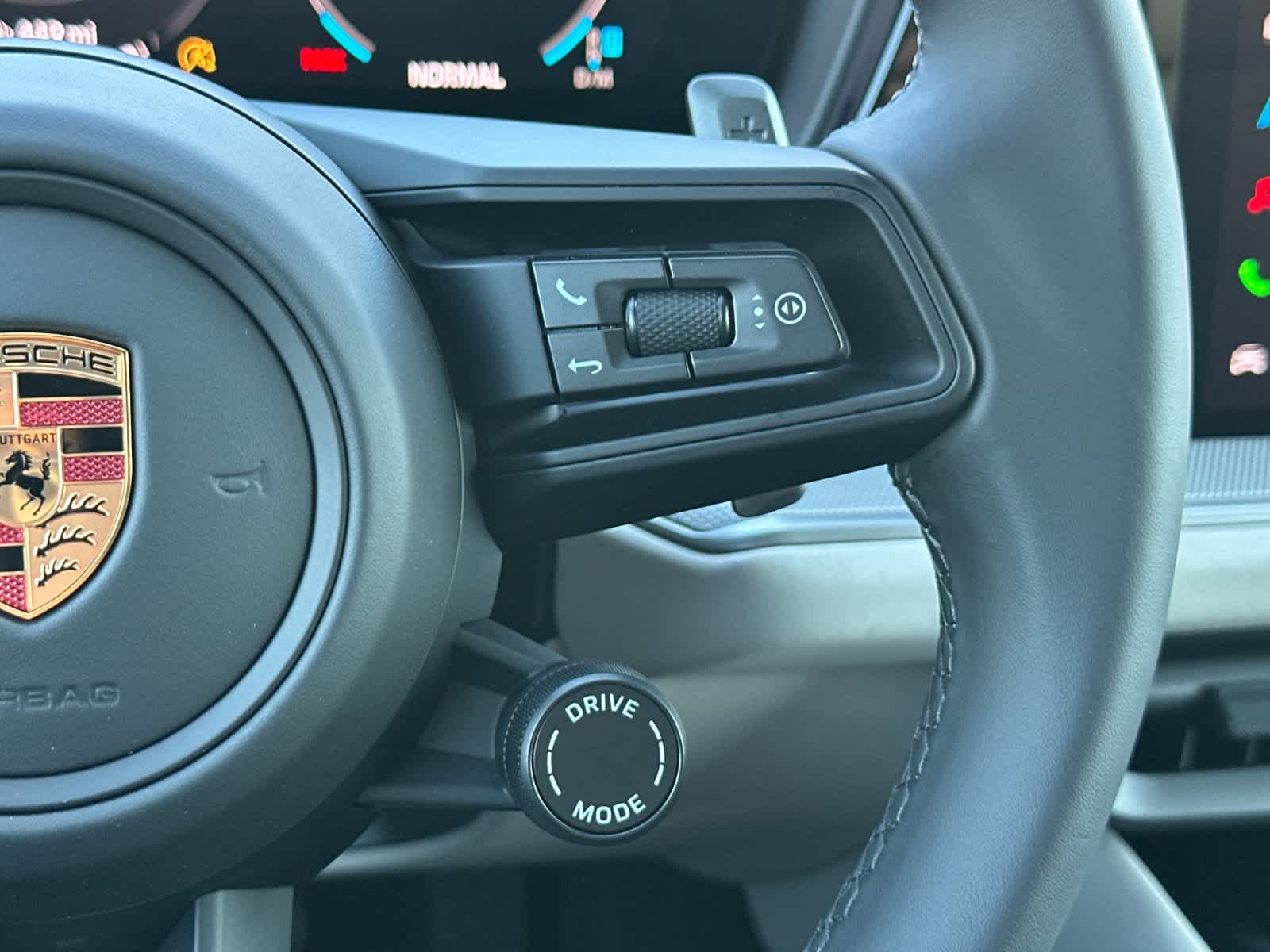 Thumbnail: 2026 Porsche Cayenne - 29