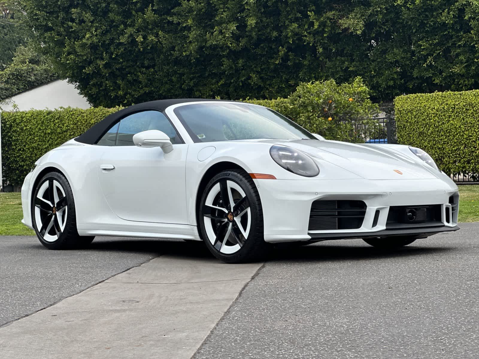 Thumbnail: 2026 Porsche 911 - 9