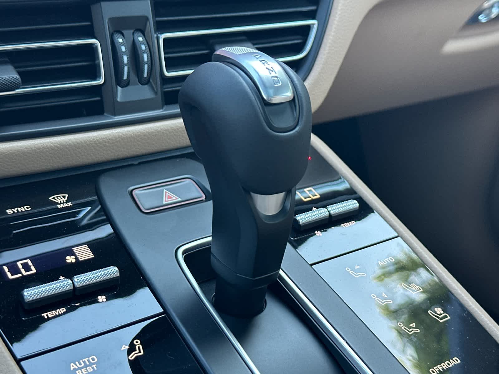 Thumbnail: 2026 Porsche Macan - 24