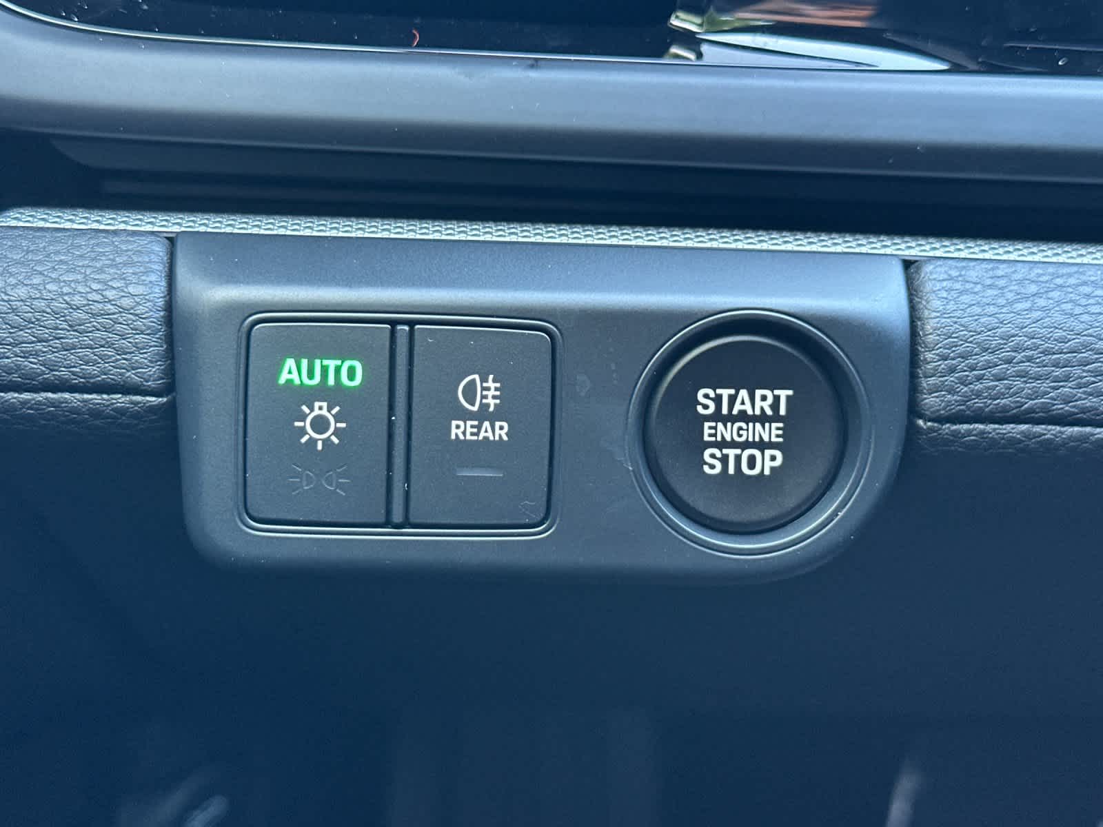 Thumbnail: 2026 Porsche Panamera - 30