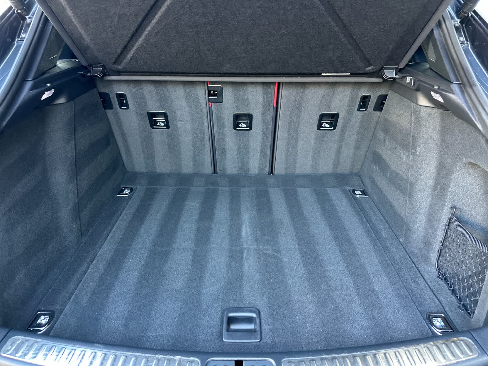 Thumbnail: 2025 Porsche Macan - 16