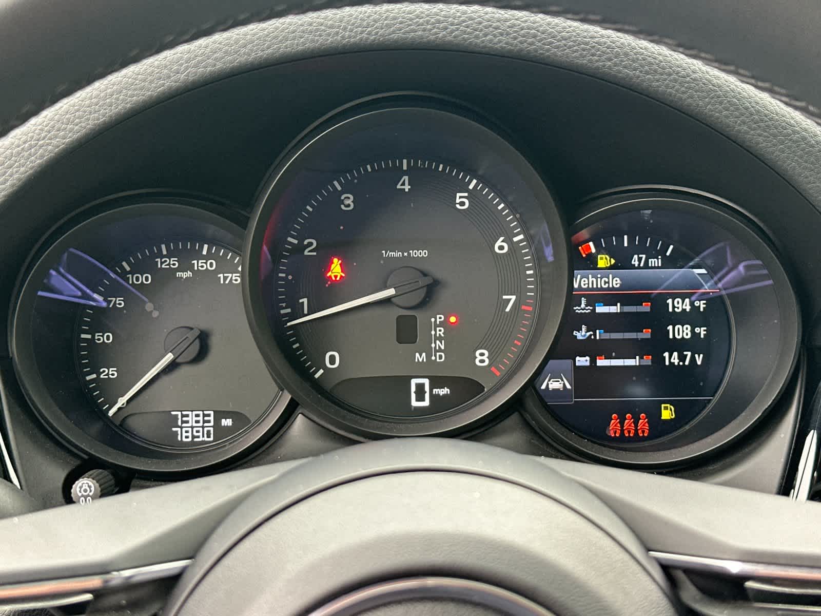 Thumbnail: 2025 Porsche Macan - 28