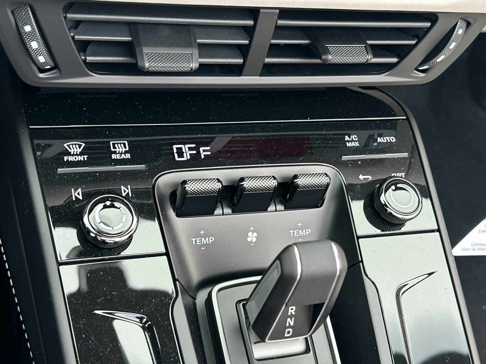 Thumbnail: 2026 Porsche 911 - 21