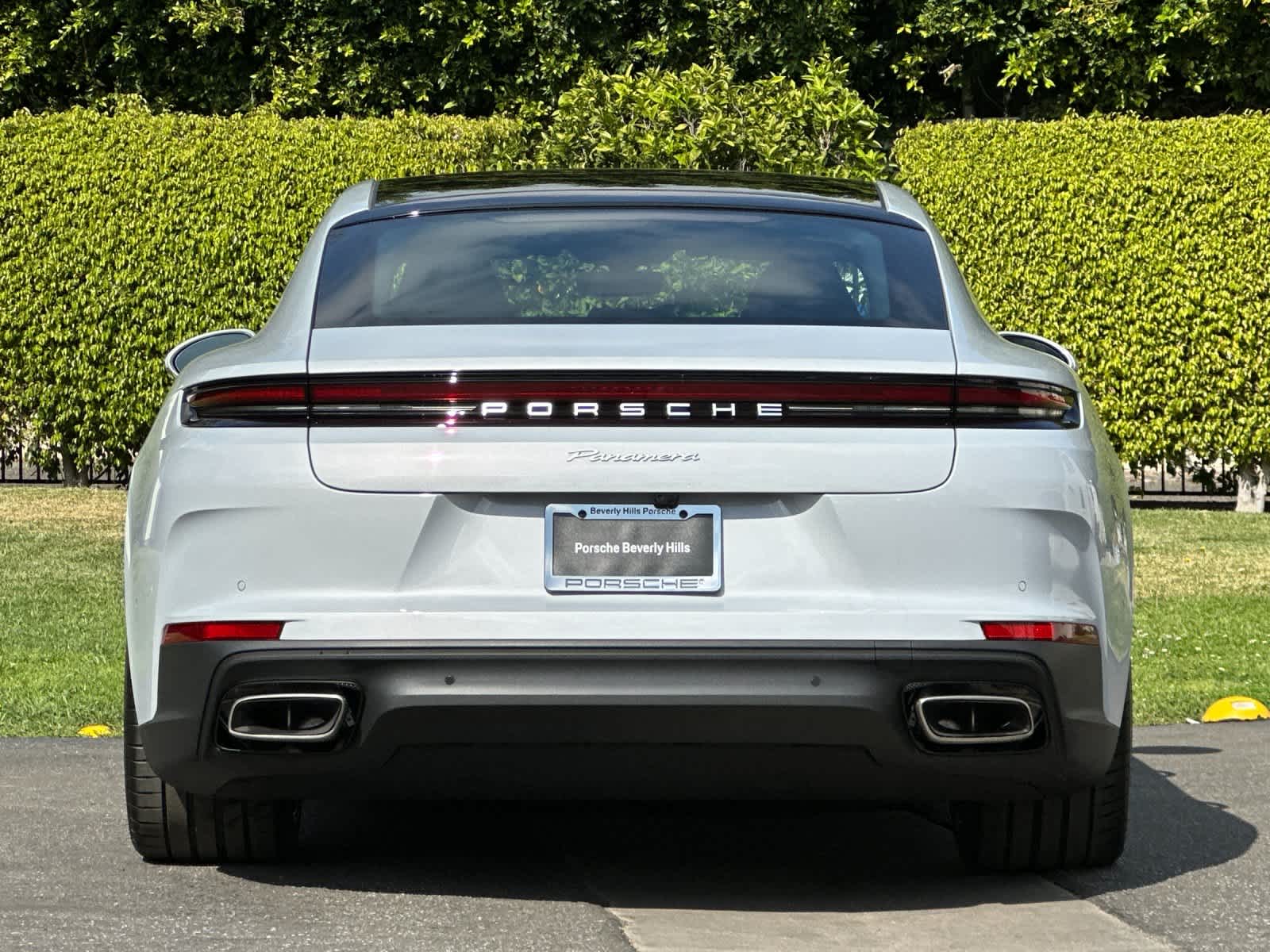 Thumbnail: 2026 Porsche Panamera - 7