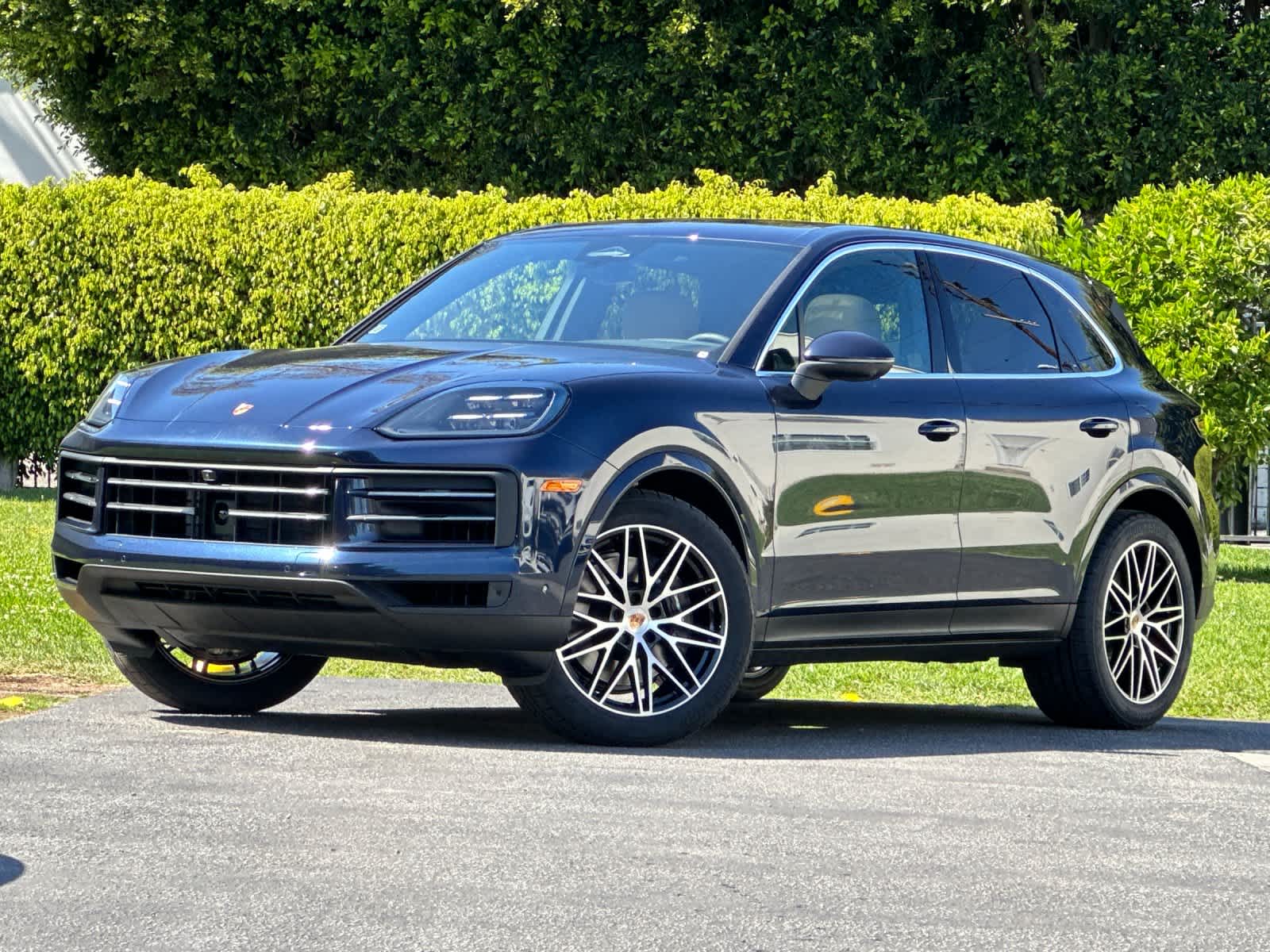 Thumbnail: 2026 Porsche Cayenne - 1
