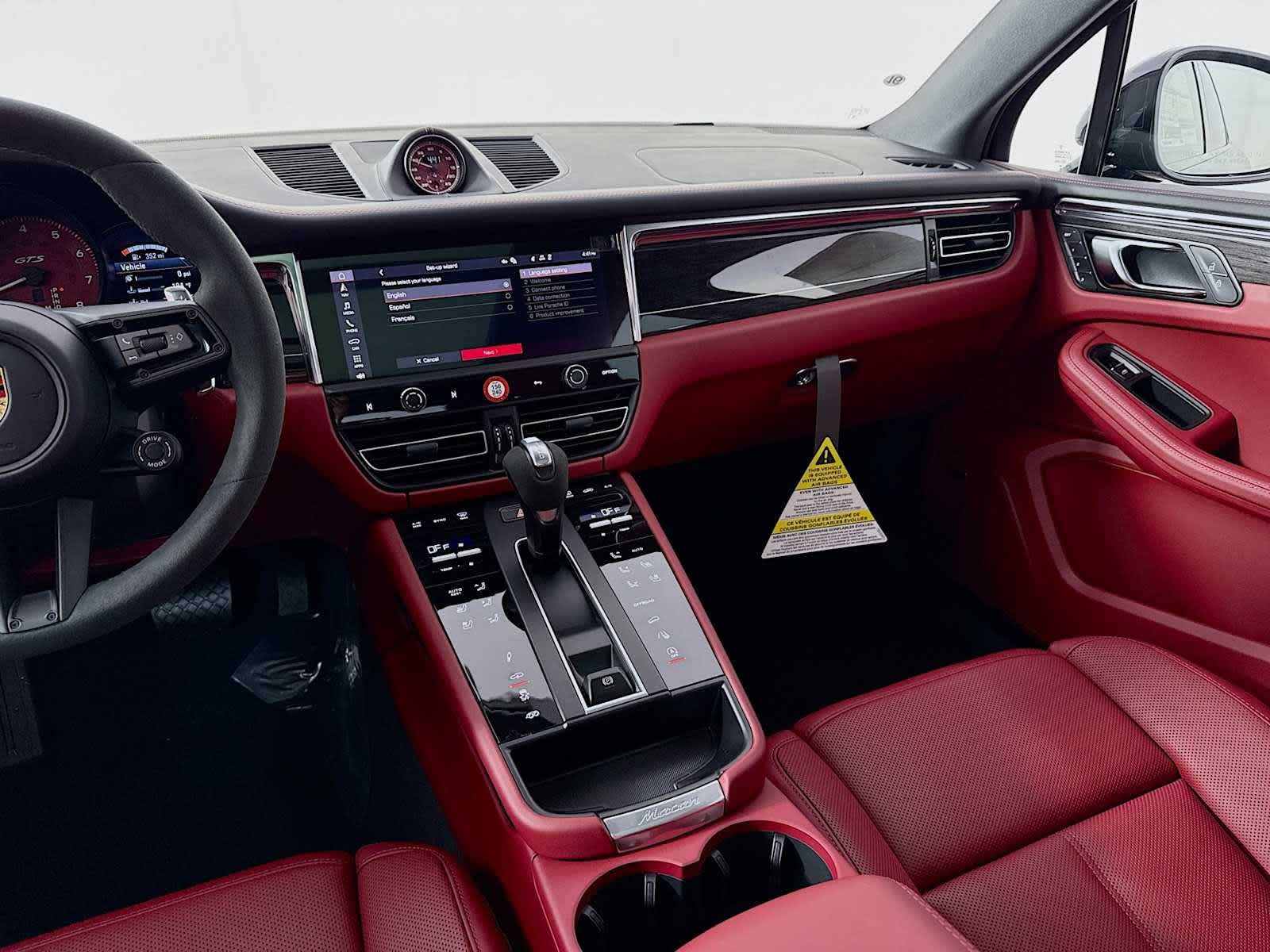 Thumbnail: 2025 Porsche Macan - 19