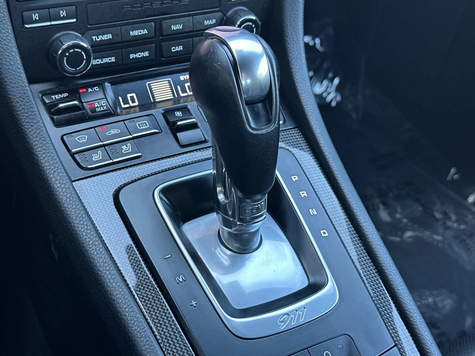 Thumbnail: 2017 Porsche 911 - 21