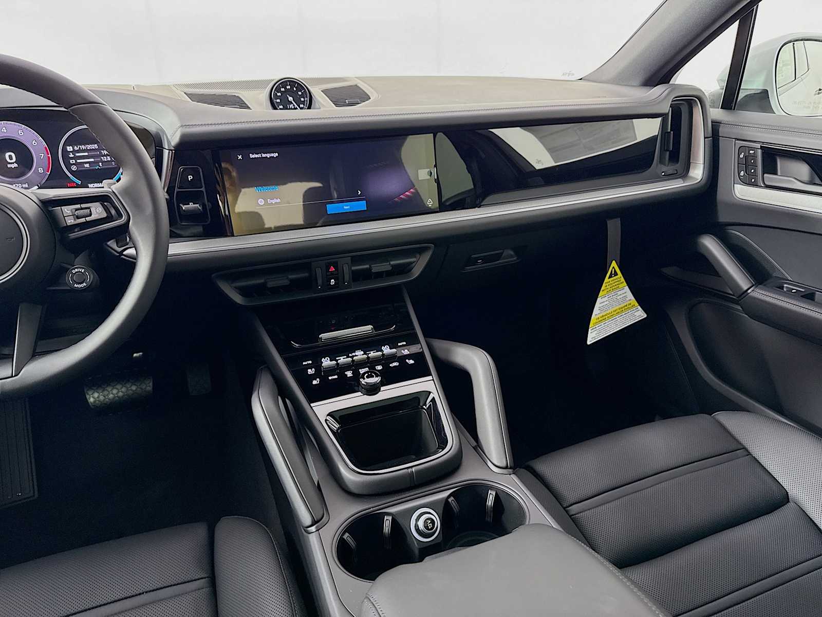 Thumbnail: 2025 Porsche Cayenne - 19