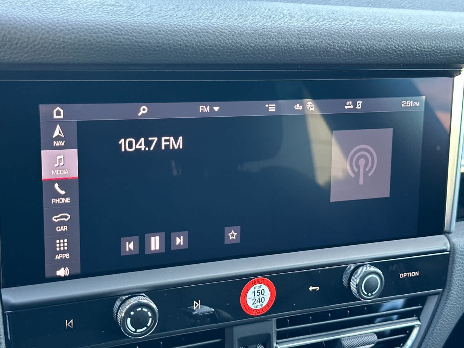 Thumbnail: 2026 Porsche Macan - 21