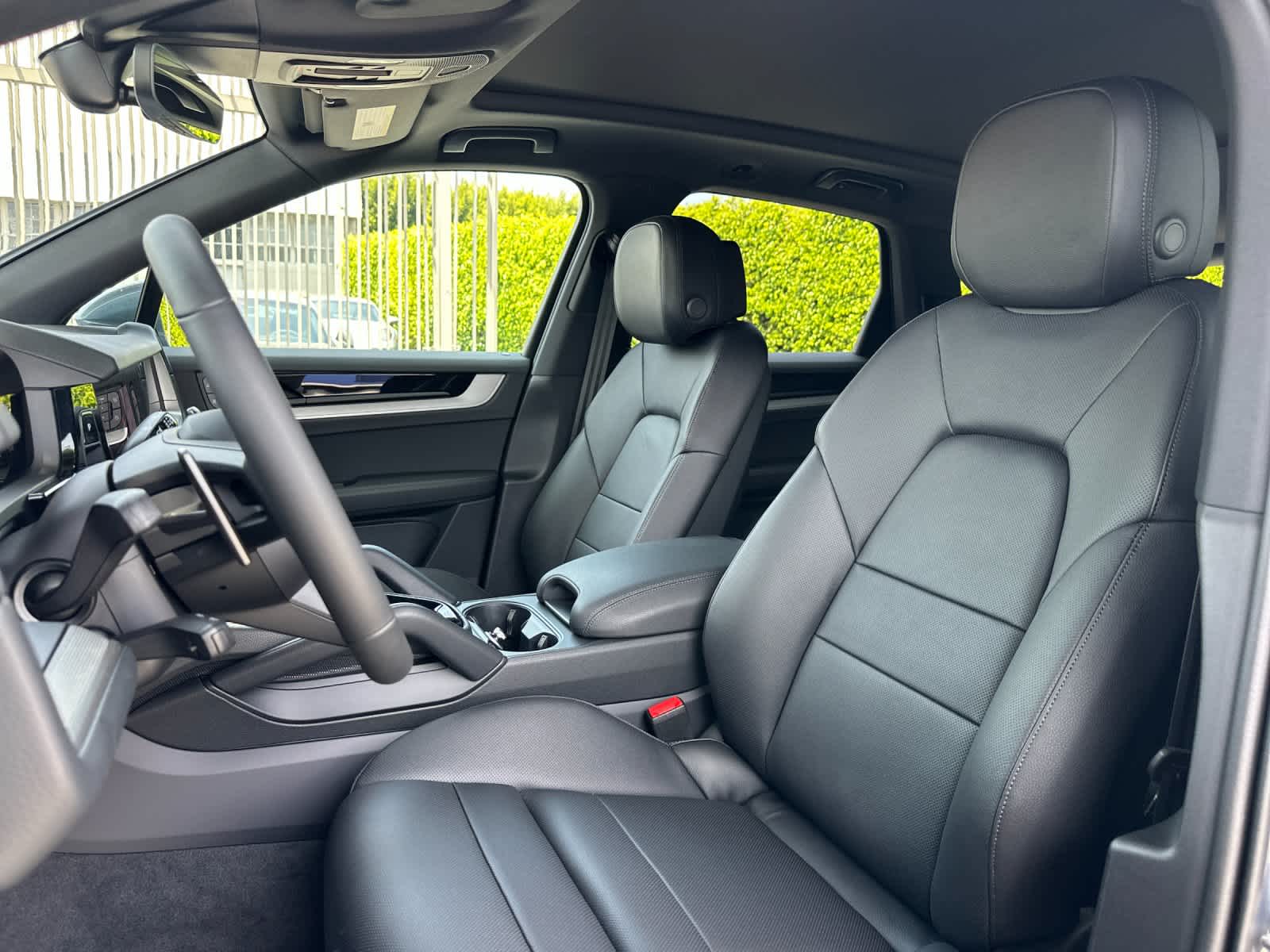 Thumbnail: 2026 Porsche Cayenne - 5
