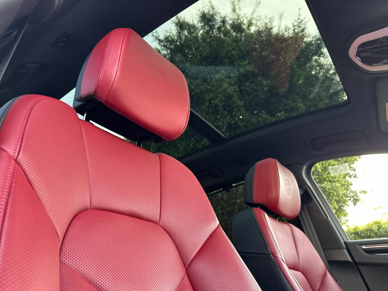 Thumbnail: 2025 Porsche Macan - 18