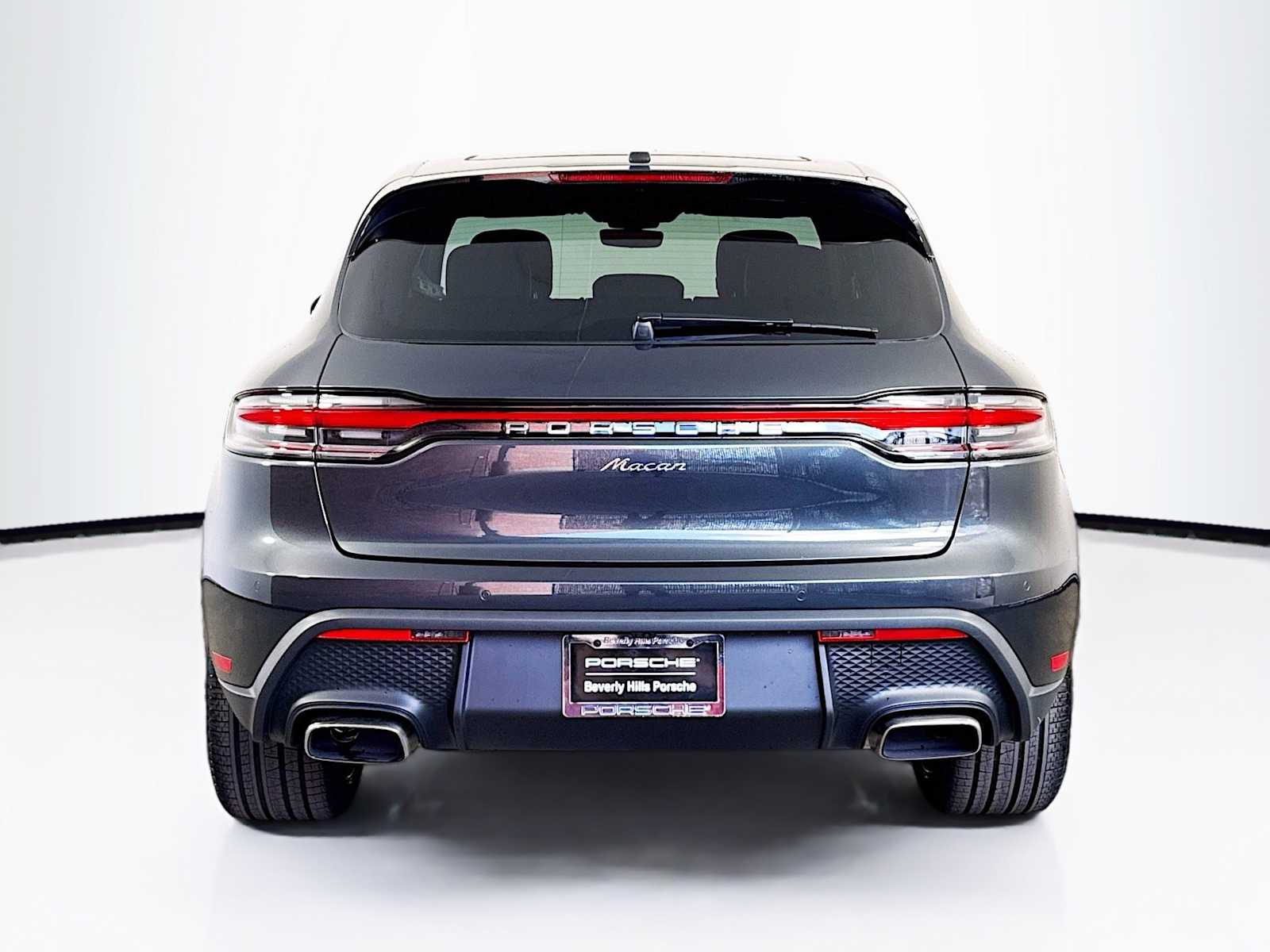 Thumbnail: 2026 Porsche Macan - 10