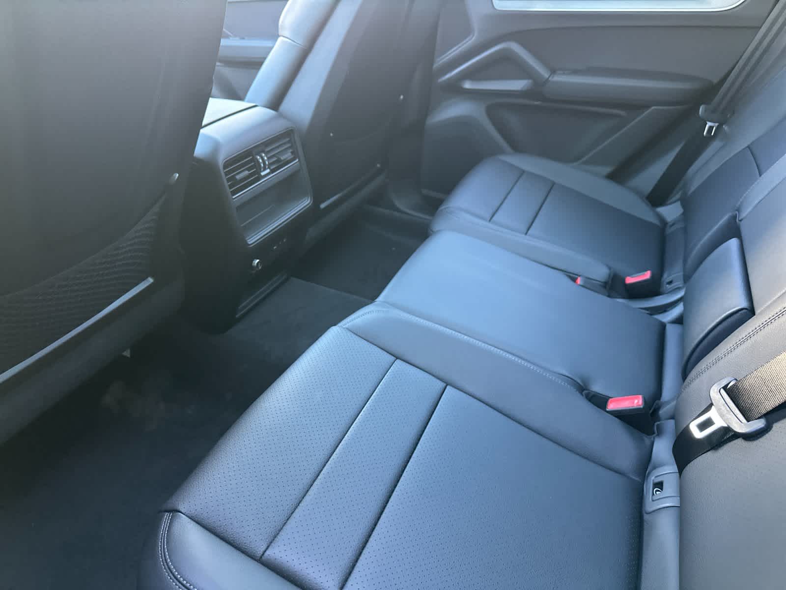 Thumbnail: 2026 Porsche Cayenne - 13