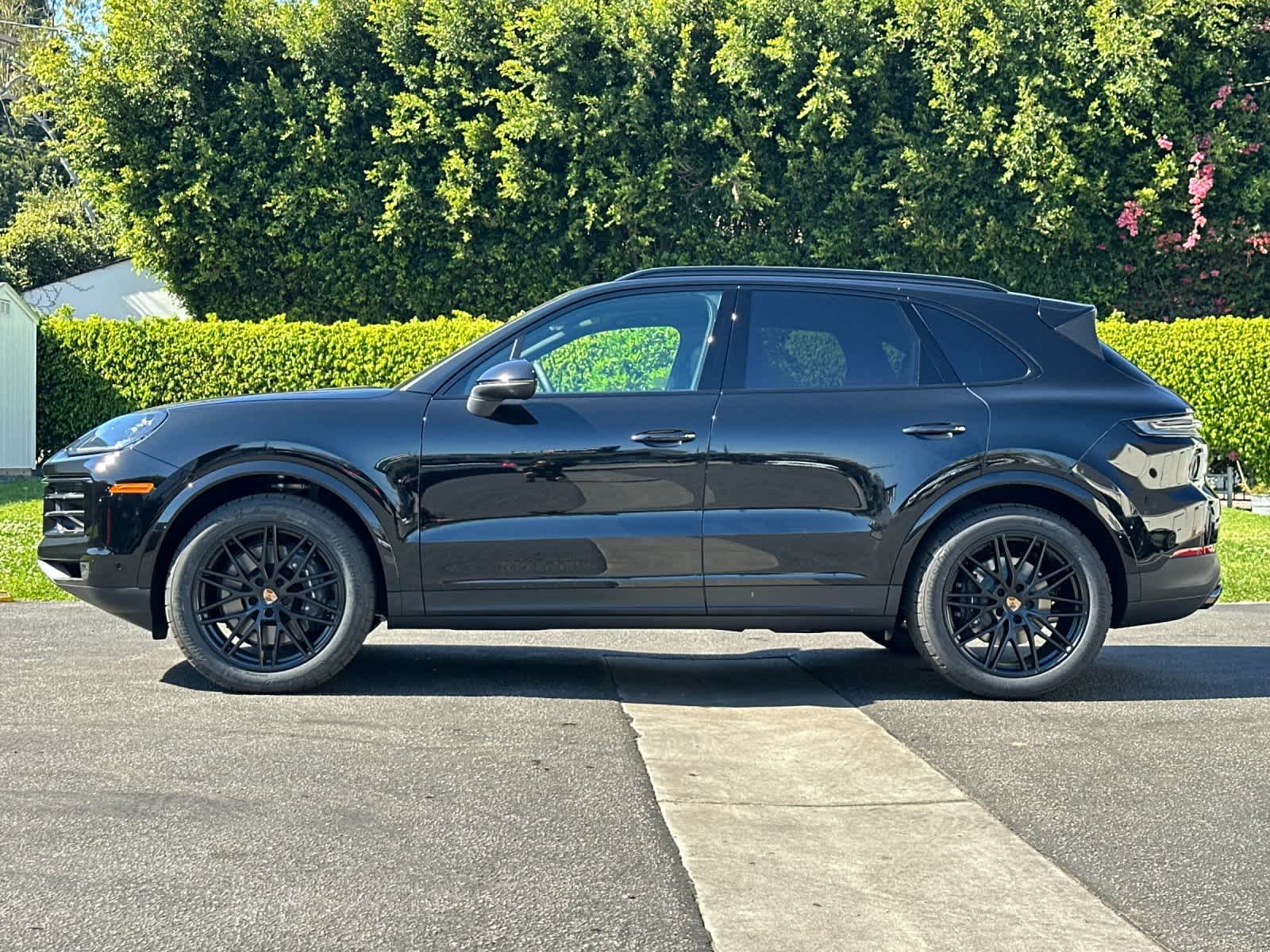 Thumbnail: 2026 Porsche Cayenne - 2