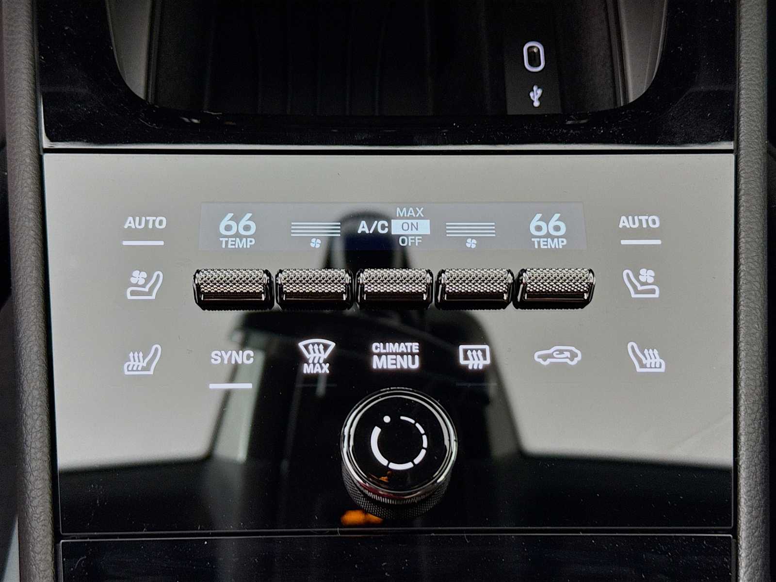 Thumbnail: 2026 Porsche Cayenne - 13