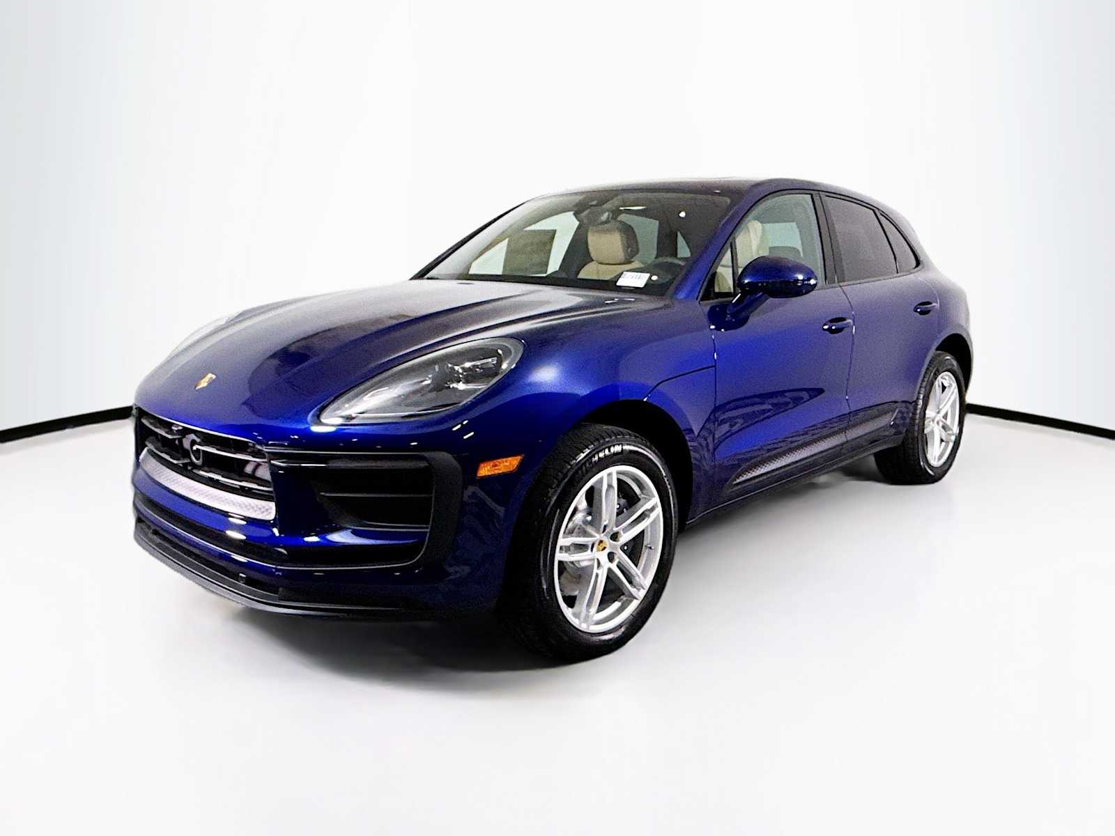 Thumbnail: 2025 Porsche Macan - 1