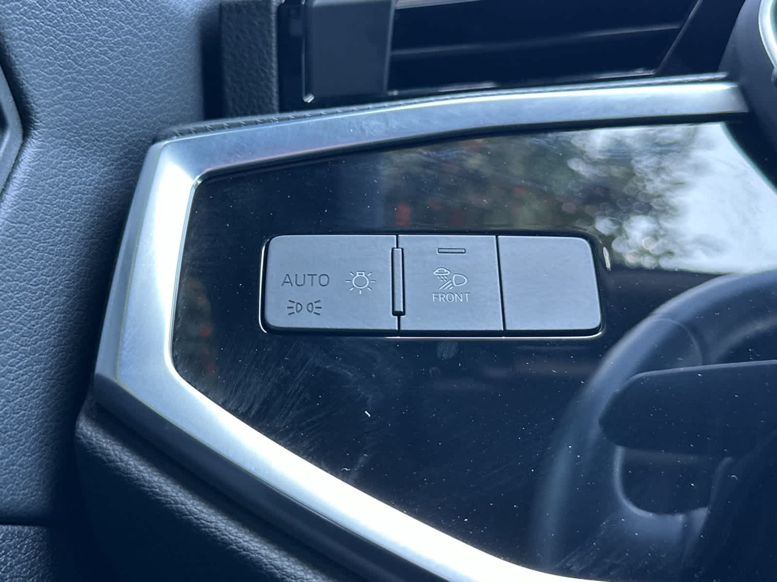 Thumbnail: 2022 Audi Q3 - 27
