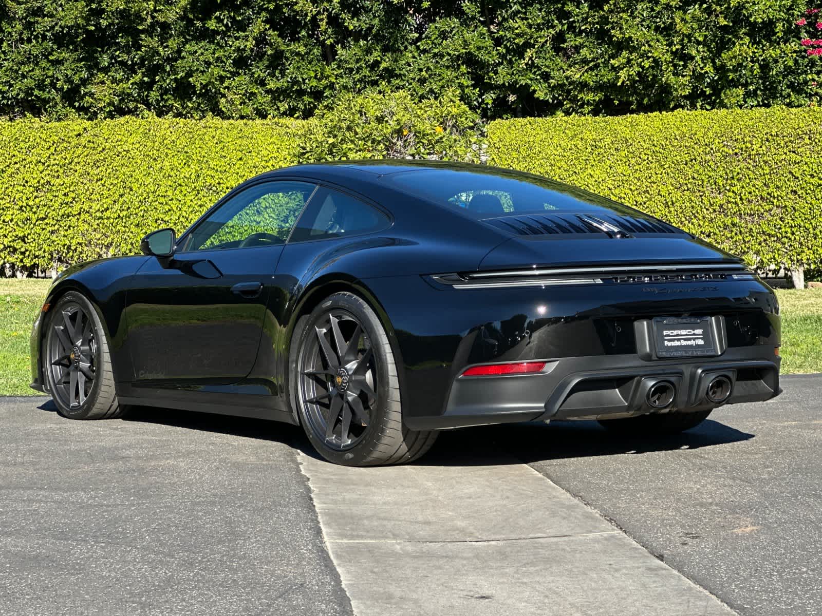 Thumbnail: 2026 Porsche 911 - 3