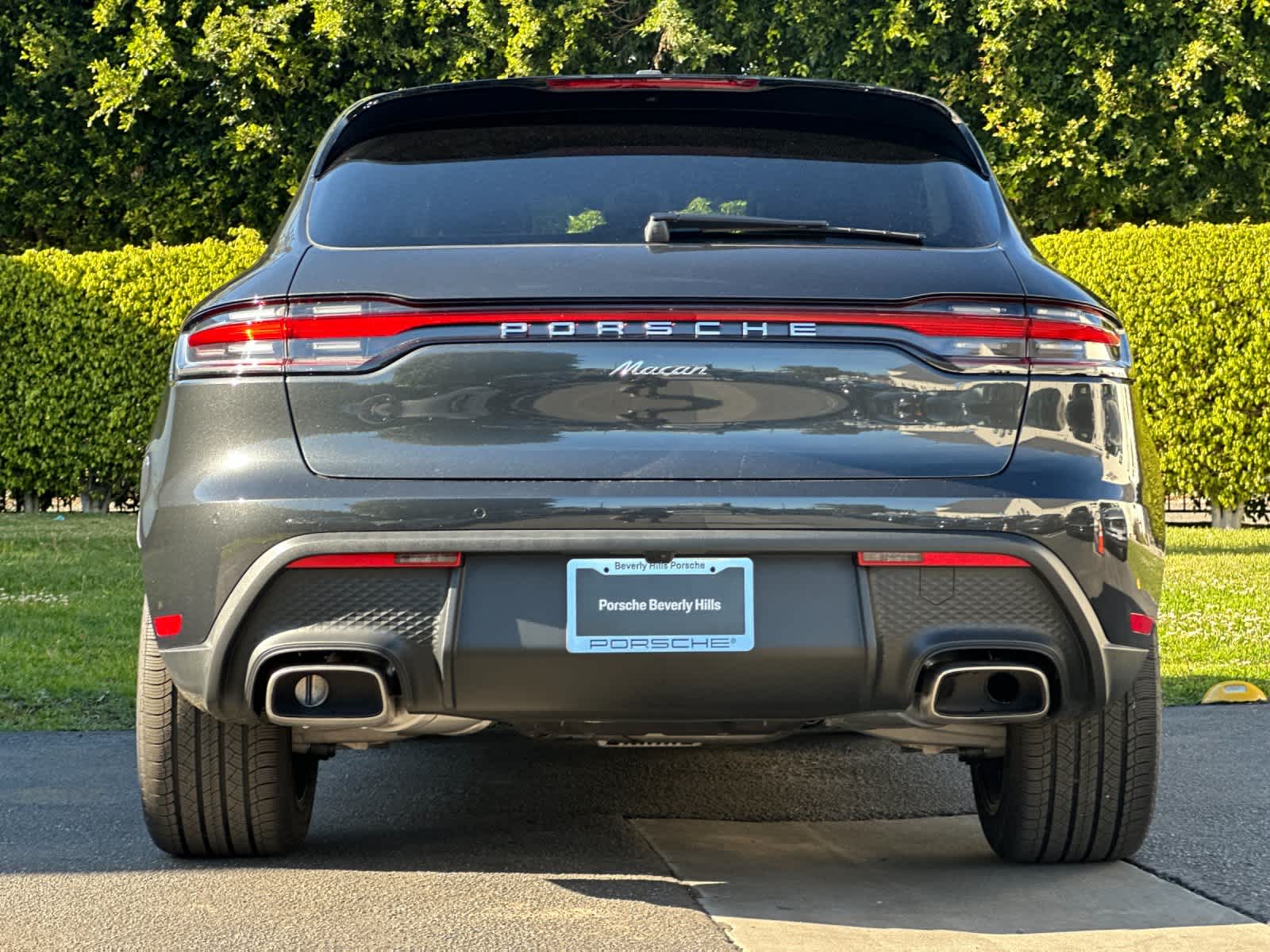 Thumbnail: 2026 Porsche Macan - 7
