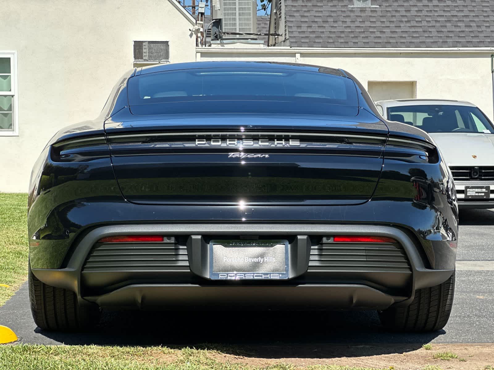 Thumbnail: 2026 Porsche Taycan - 7