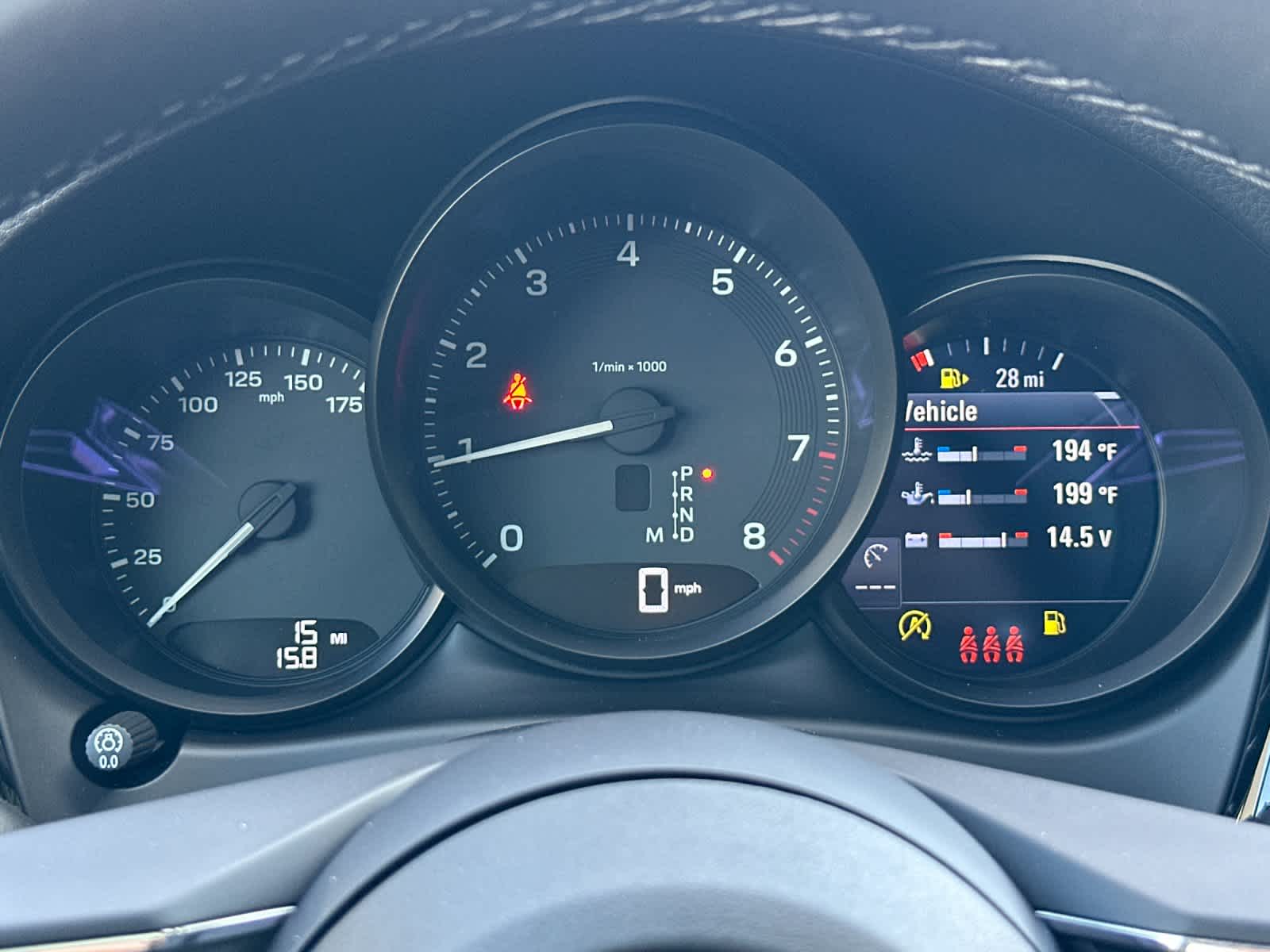 Thumbnail: 2026 Porsche Macan - 28