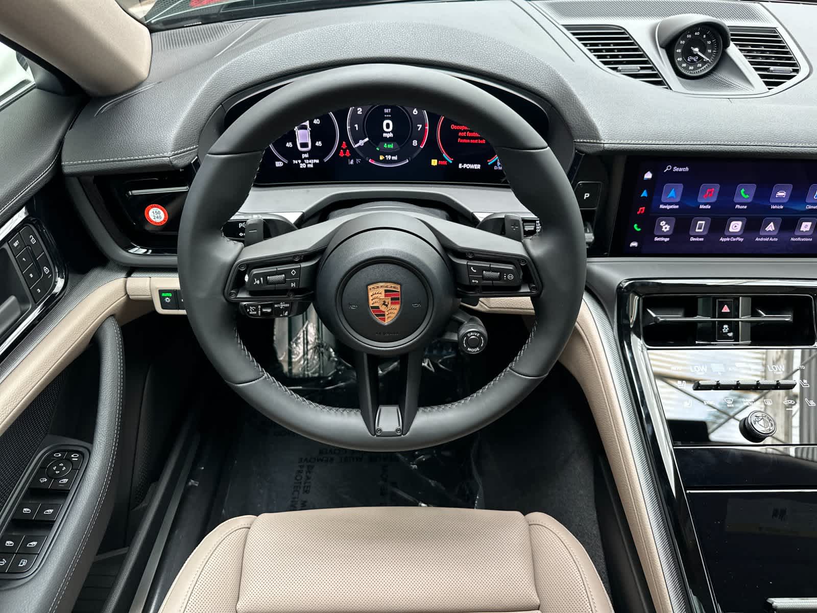 Thumbnail: 2026 Porsche Panamera - 15