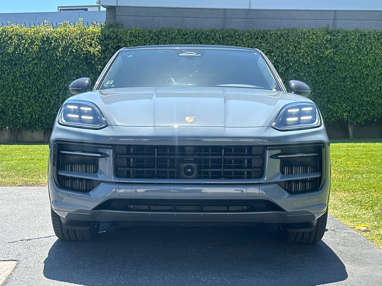 Thumbnail: 2026 Porsche Cayenne - 11