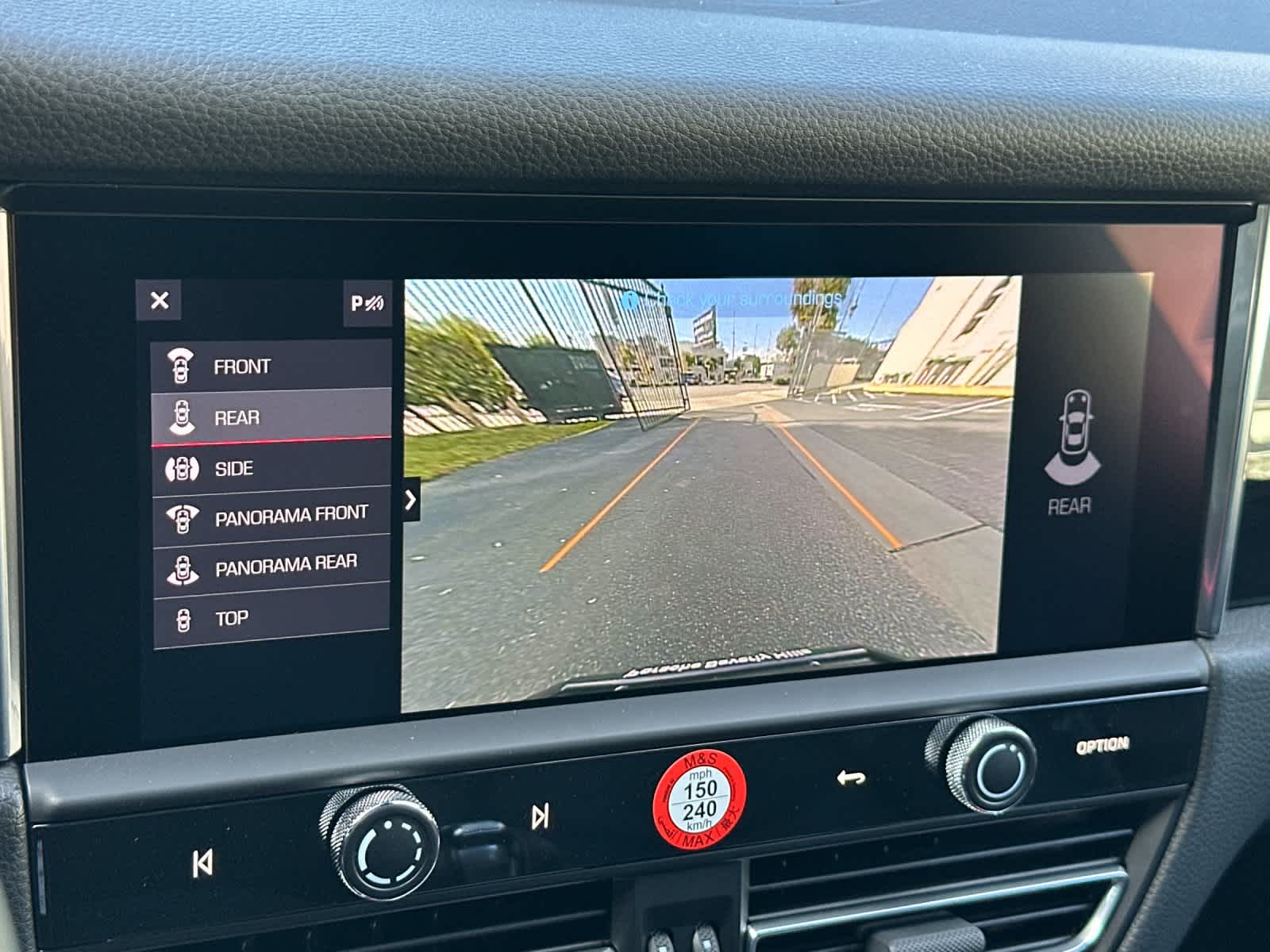 Thumbnail: 2026 Porsche Macan - 22