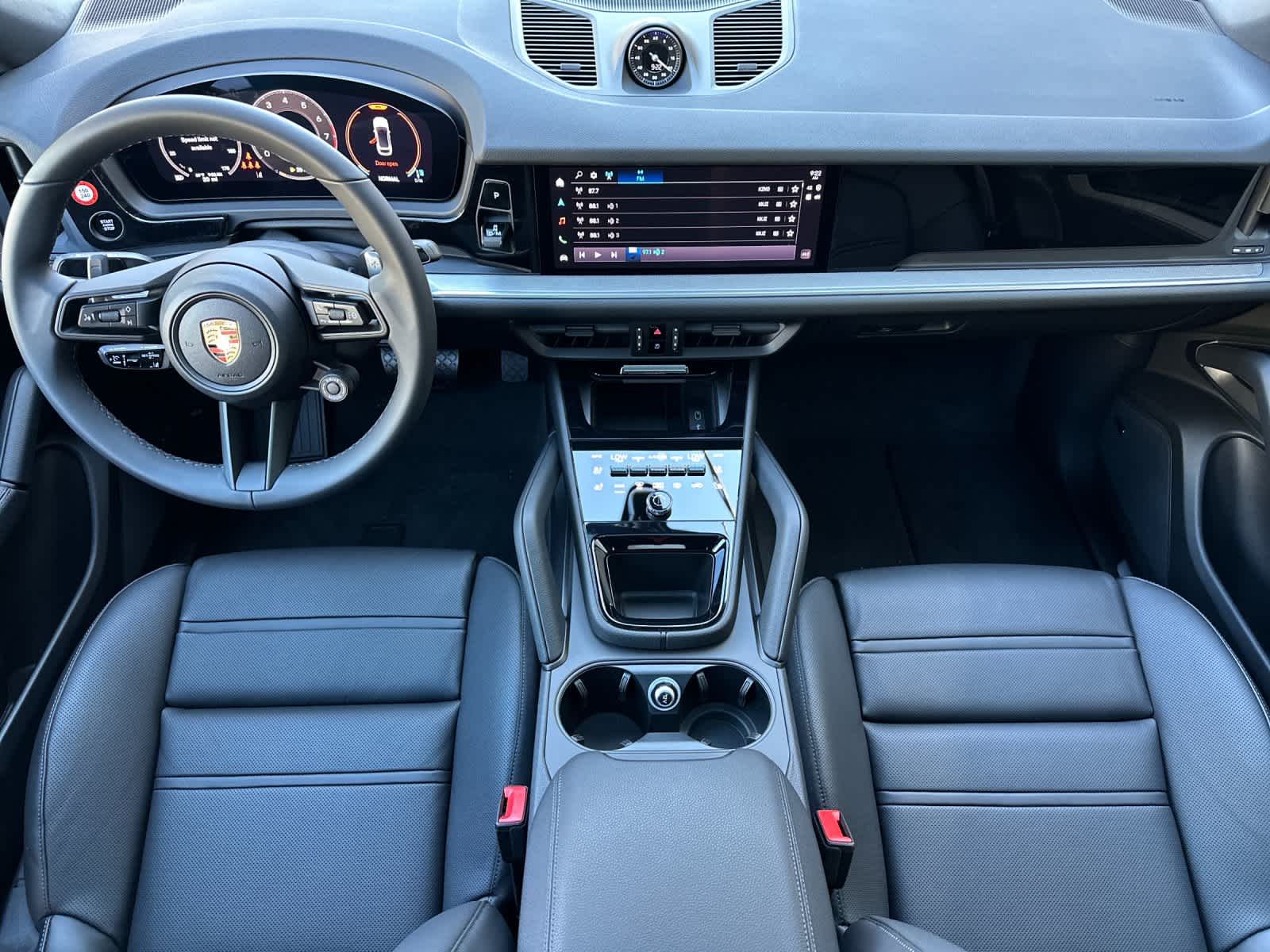 Thumbnail: 2026 Porsche Cayenne - 6