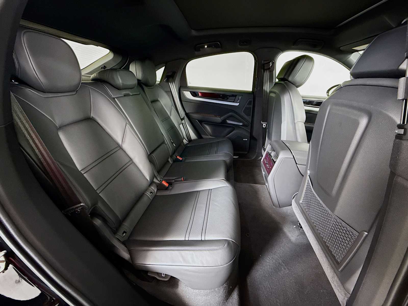 Thumbnail: 2026 Porsche Cayenne - 20