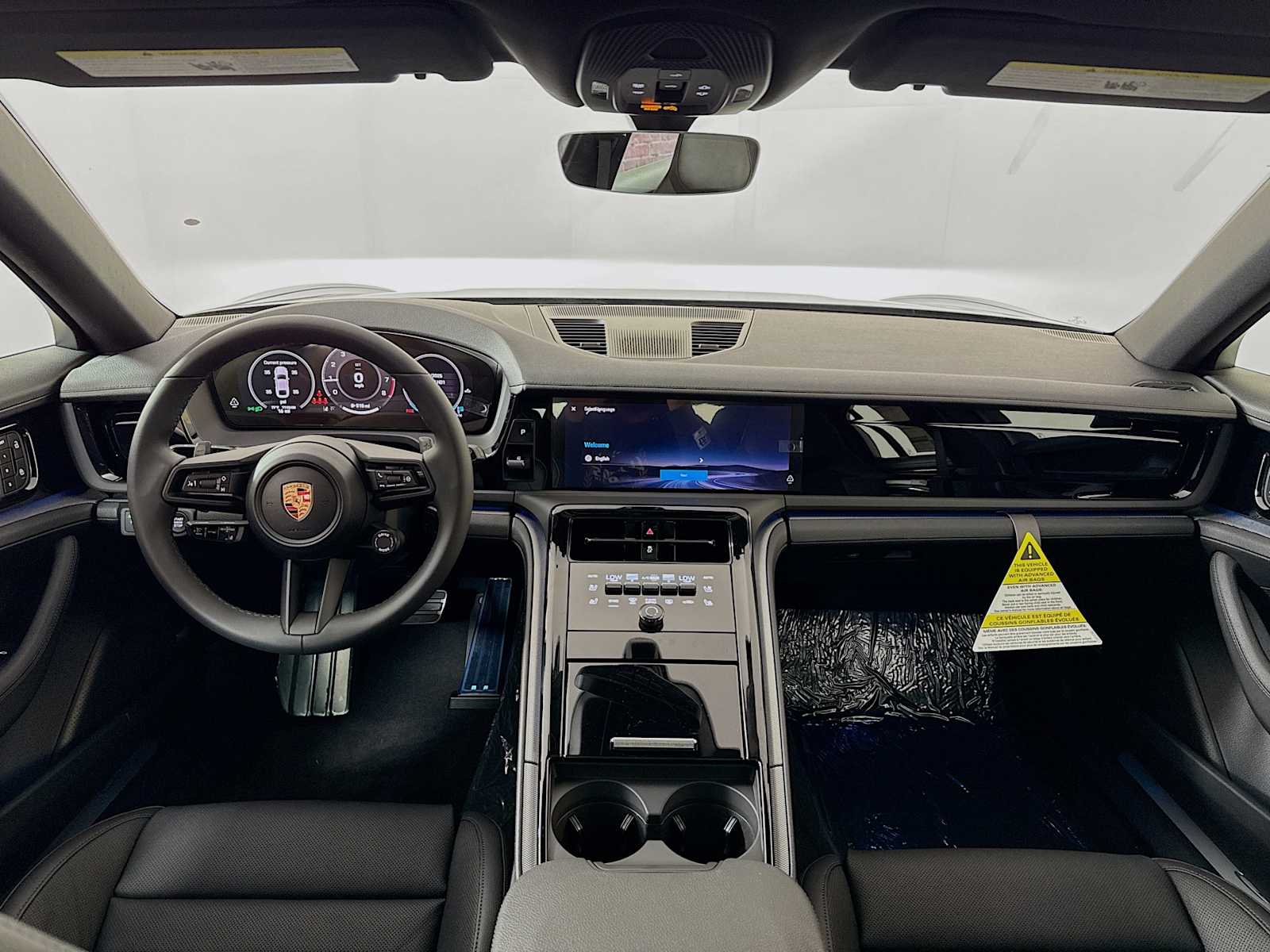 Thumbnail: 2026 Porsche Panamera - 27