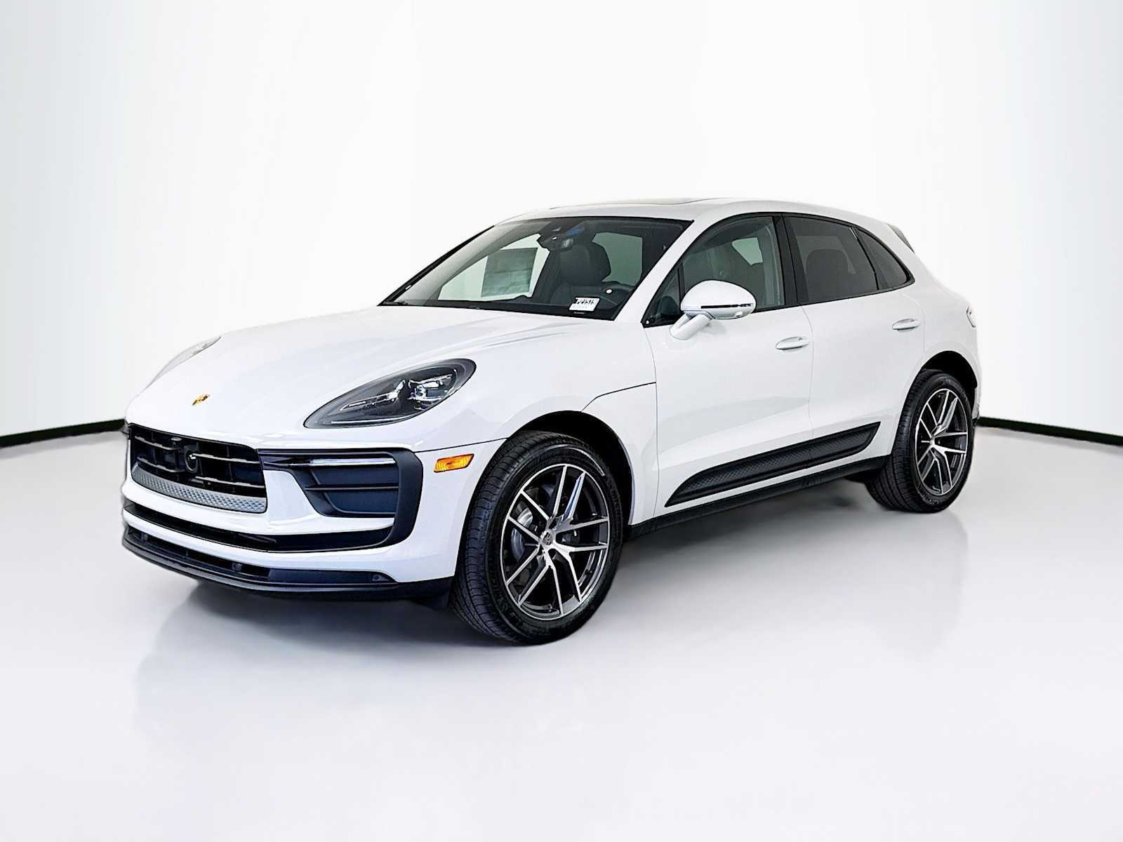 Thumbnail: 2026 Porsche Macan - 1