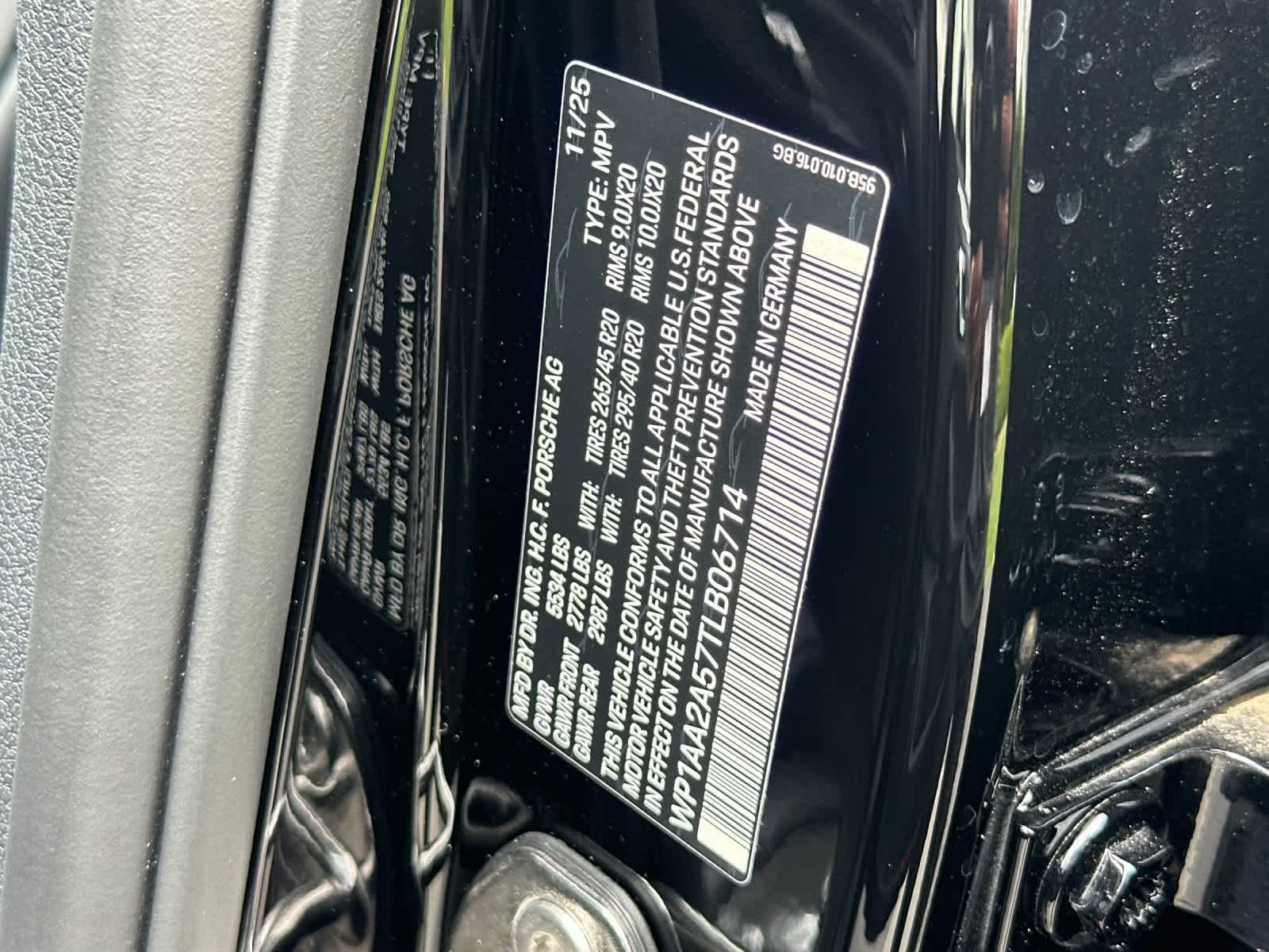 Thumbnail: 2026 Porsche Macan - 33