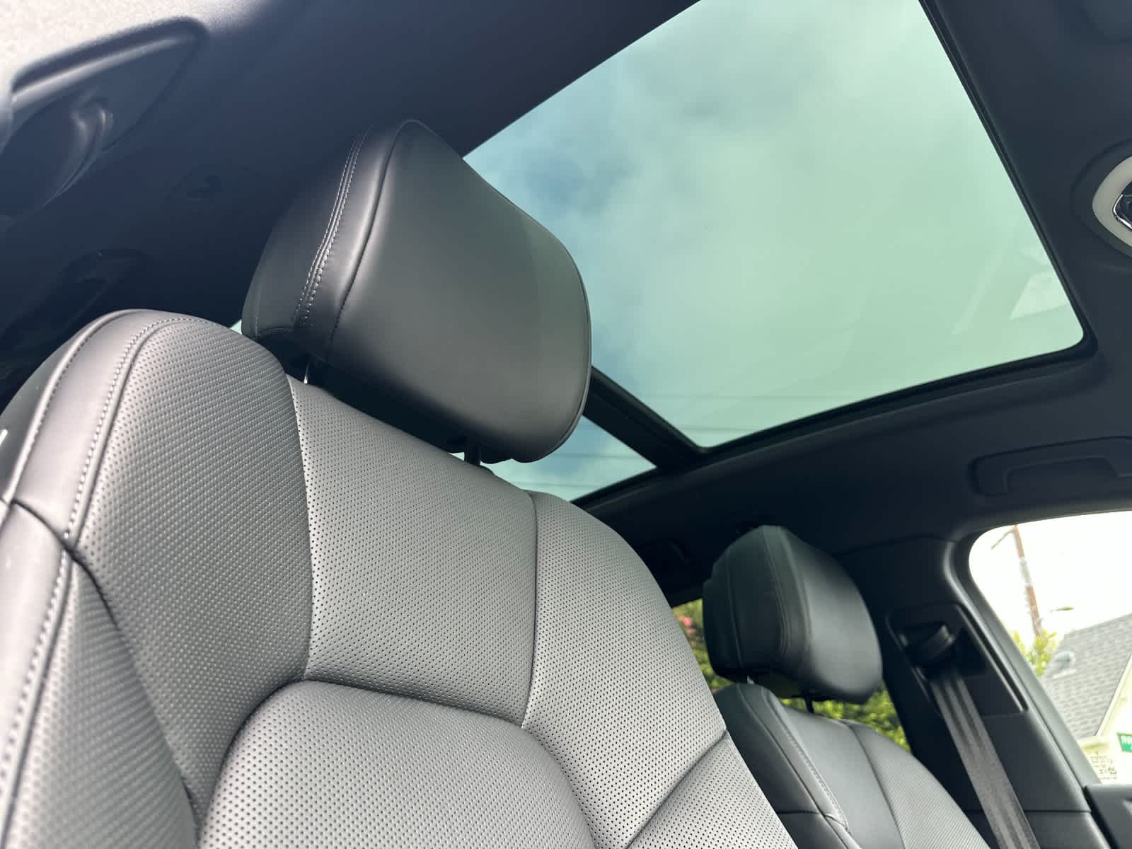 Thumbnail: 2026 Porsche Macan - 18