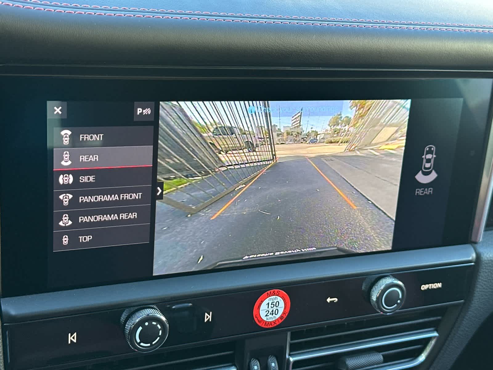 Thumbnail: 2025 Porsche Macan - 23