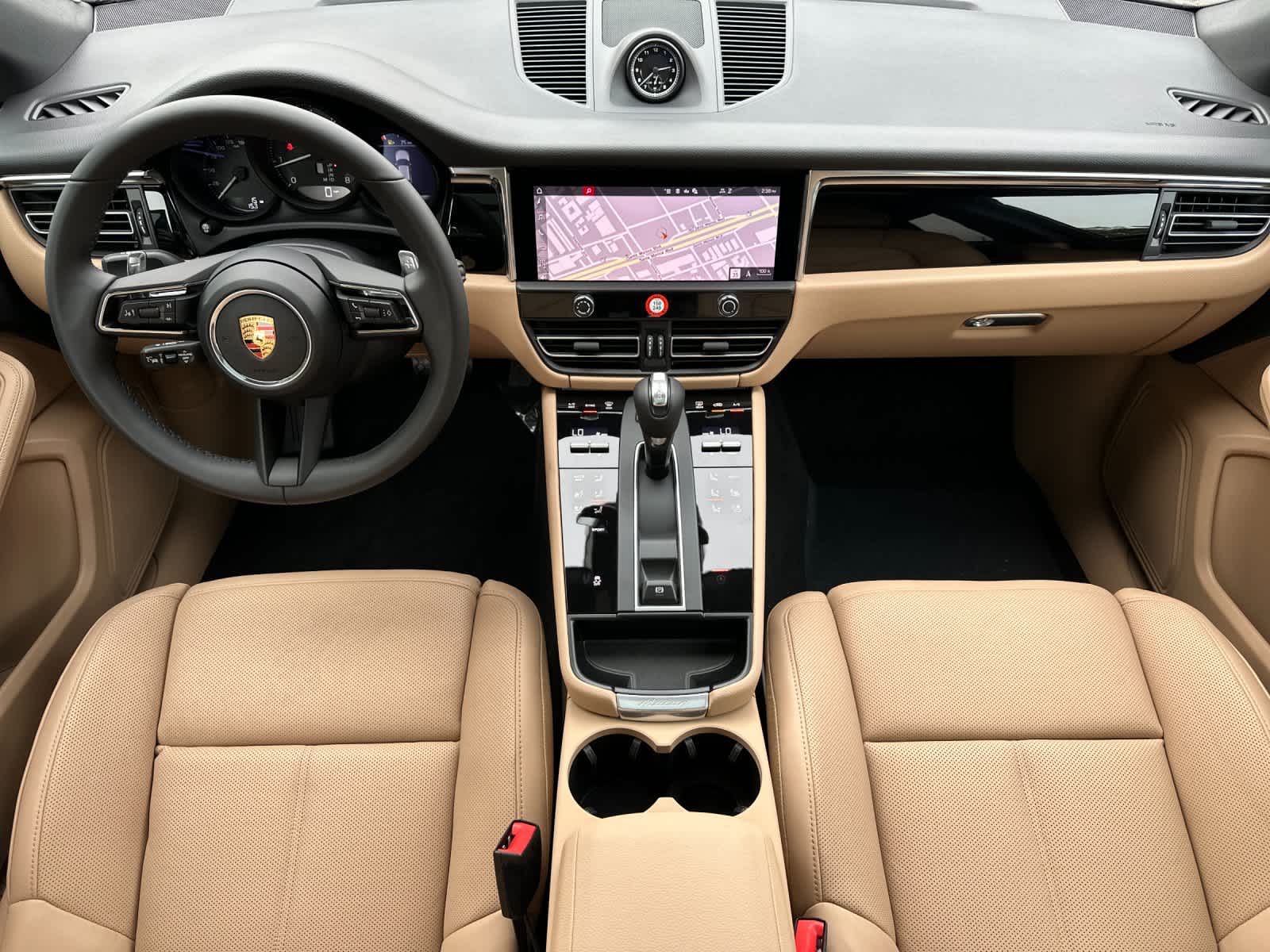 Thumbnail: 2026 Porsche Macan - 6