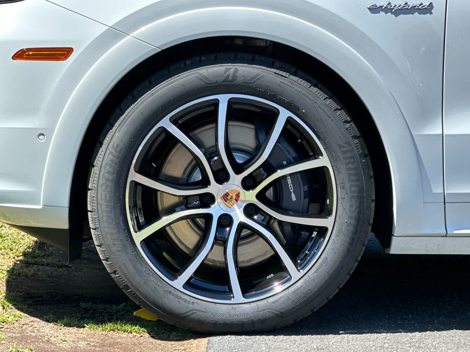 Thumbnail: 2026 Porsche Cayenne - 32