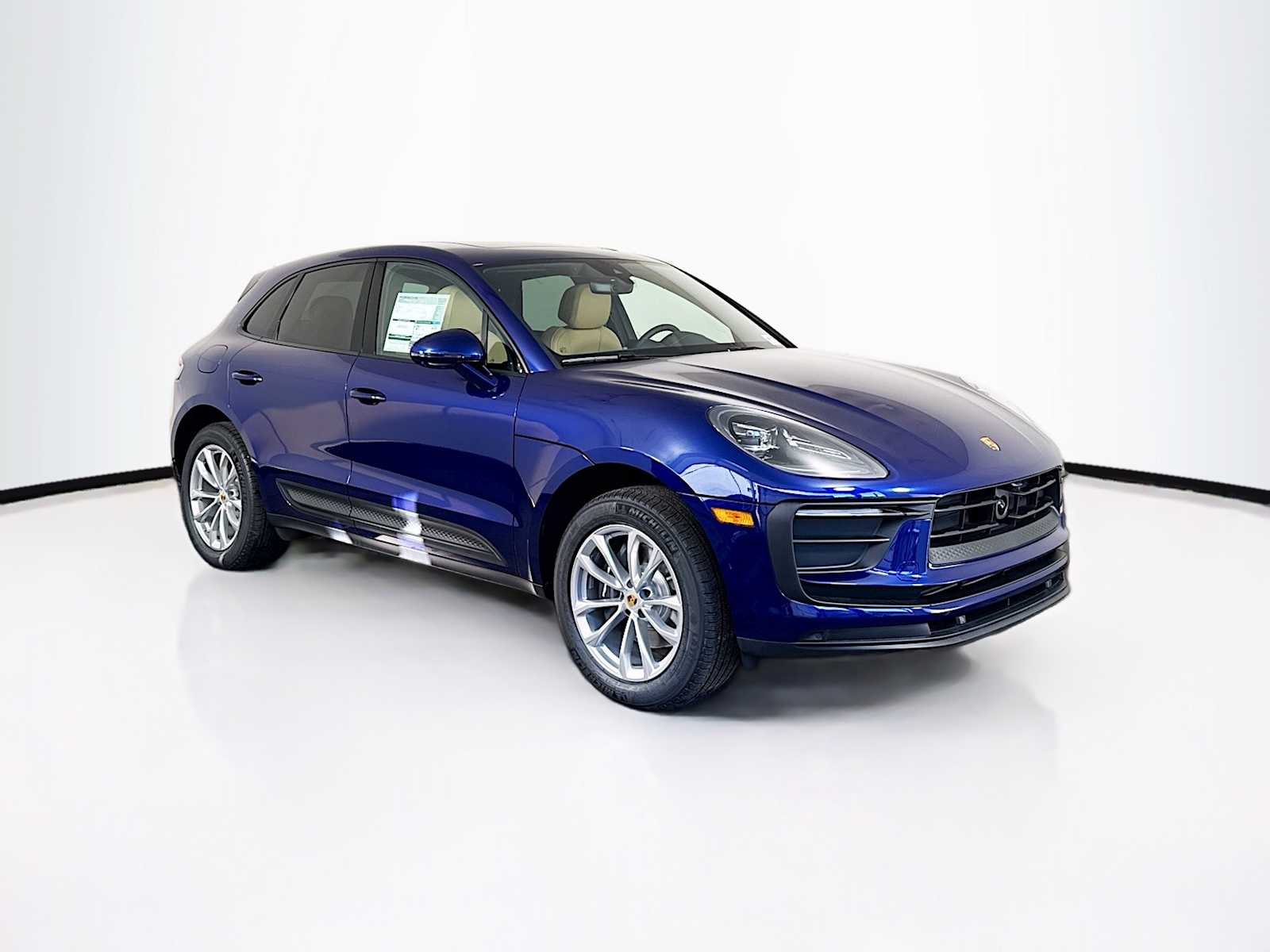 Thumbnail: 2026 Porsche Macan - 7