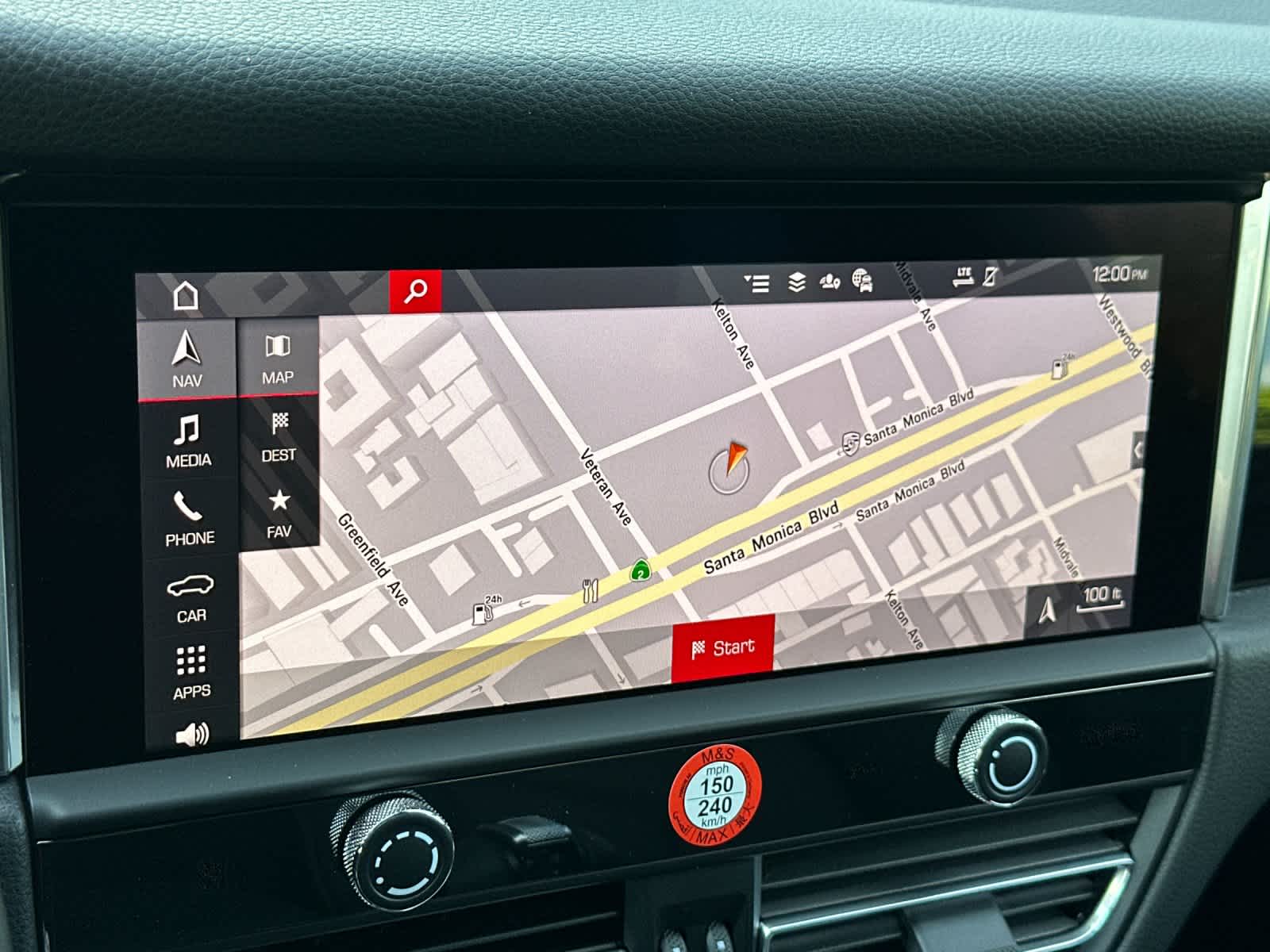 Thumbnail: 2026 Porsche Macan - 22