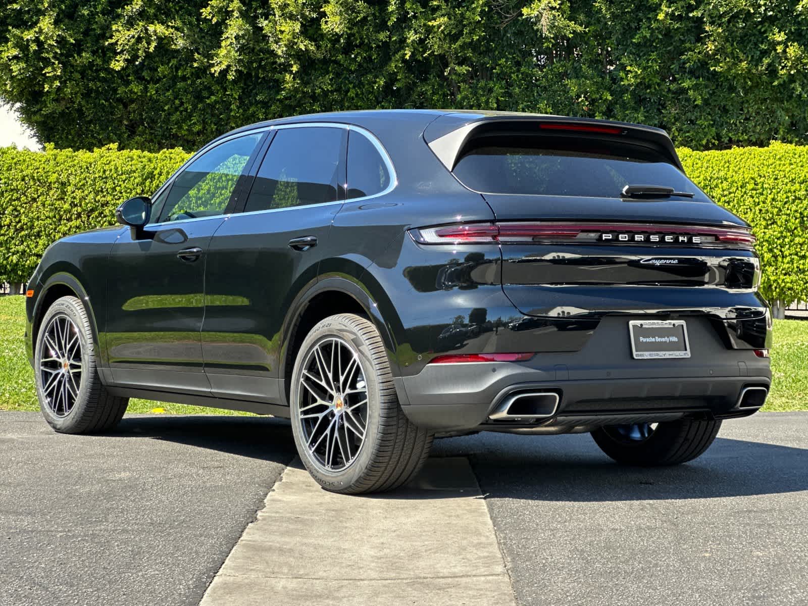Thumbnail: 2026 Porsche Cayenne - 3