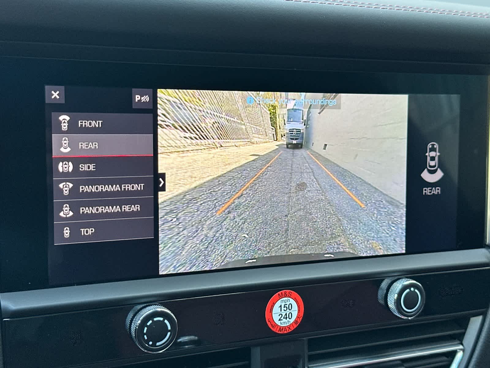 Thumbnail: 2025 Porsche Macan - 23