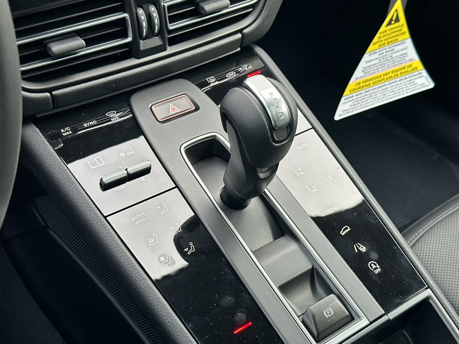 Thumbnail: 2026 Porsche Macan - 25