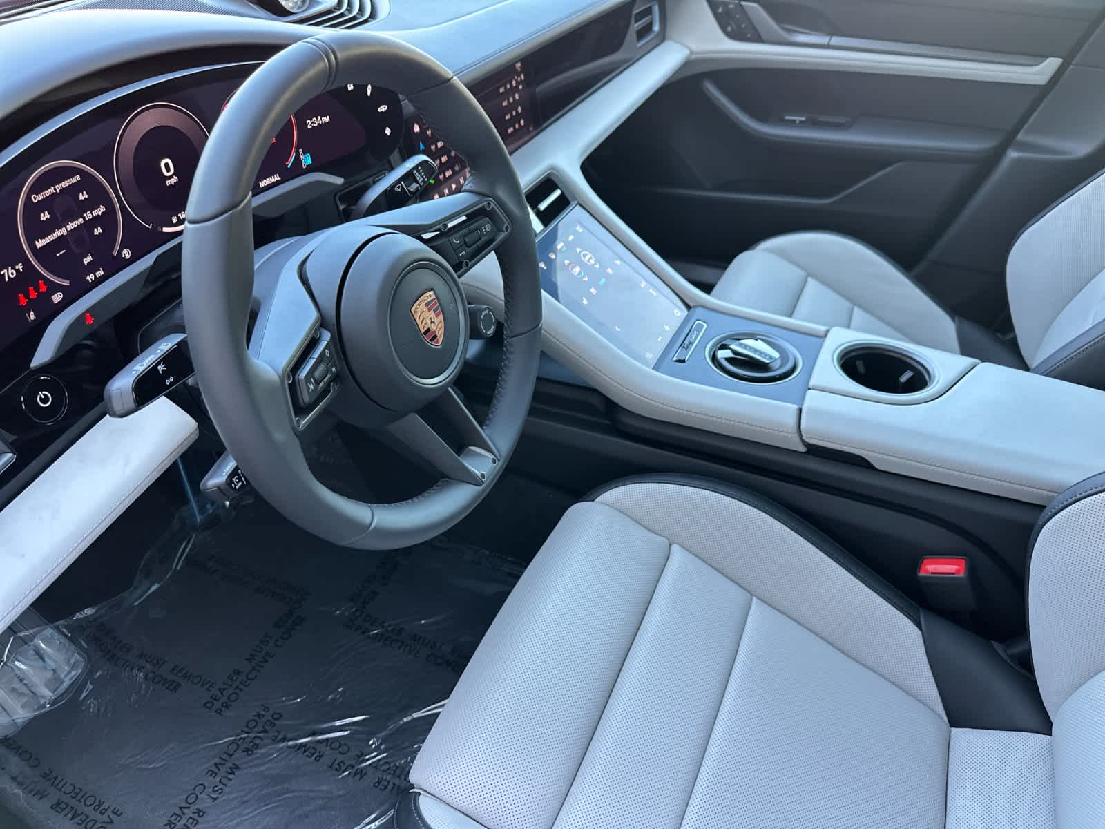 Thumbnail: 2026 Porsche Taycan - 4