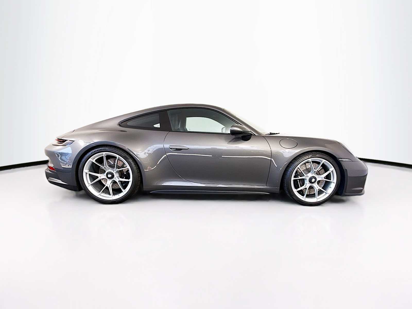 Thumbnail: 2023 Porsche 911 - 8