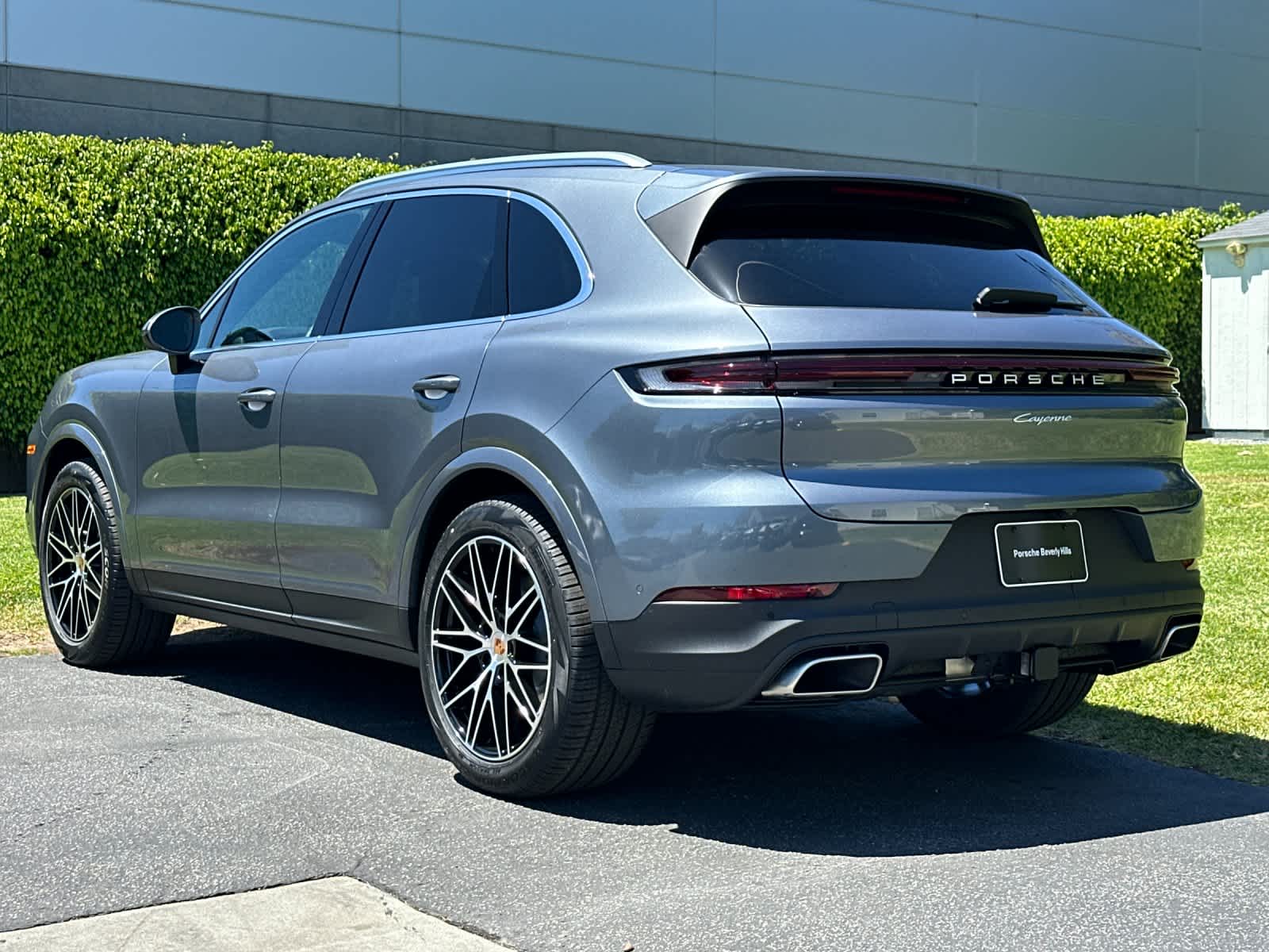 Thumbnail: 2026 Porsche Cayenne - 3